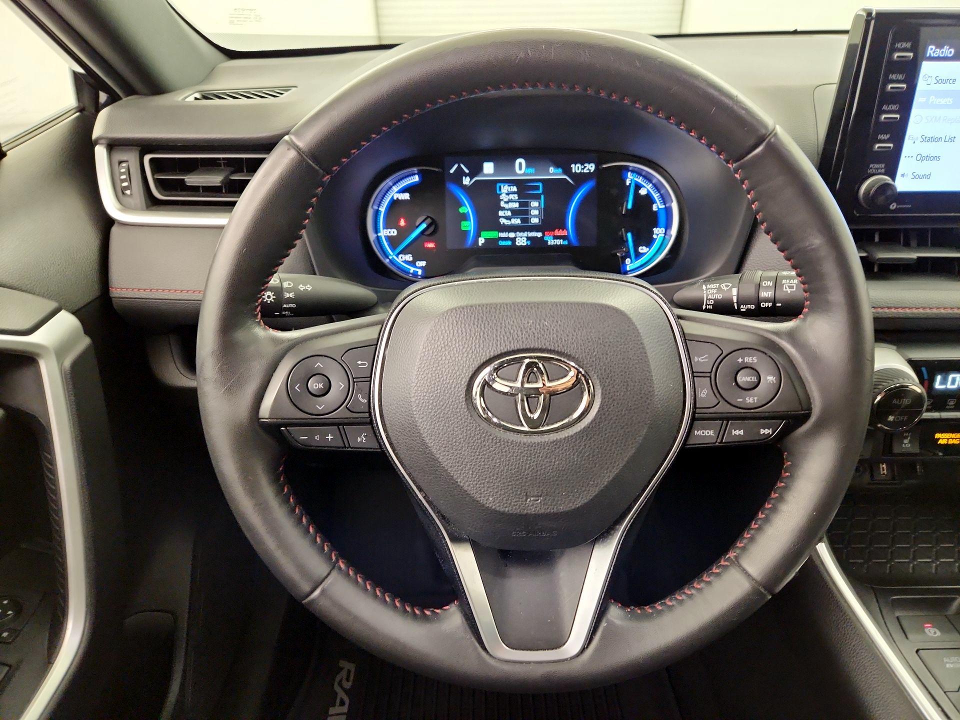 Thumbnail: 2022 Toyota RAV4 - 10