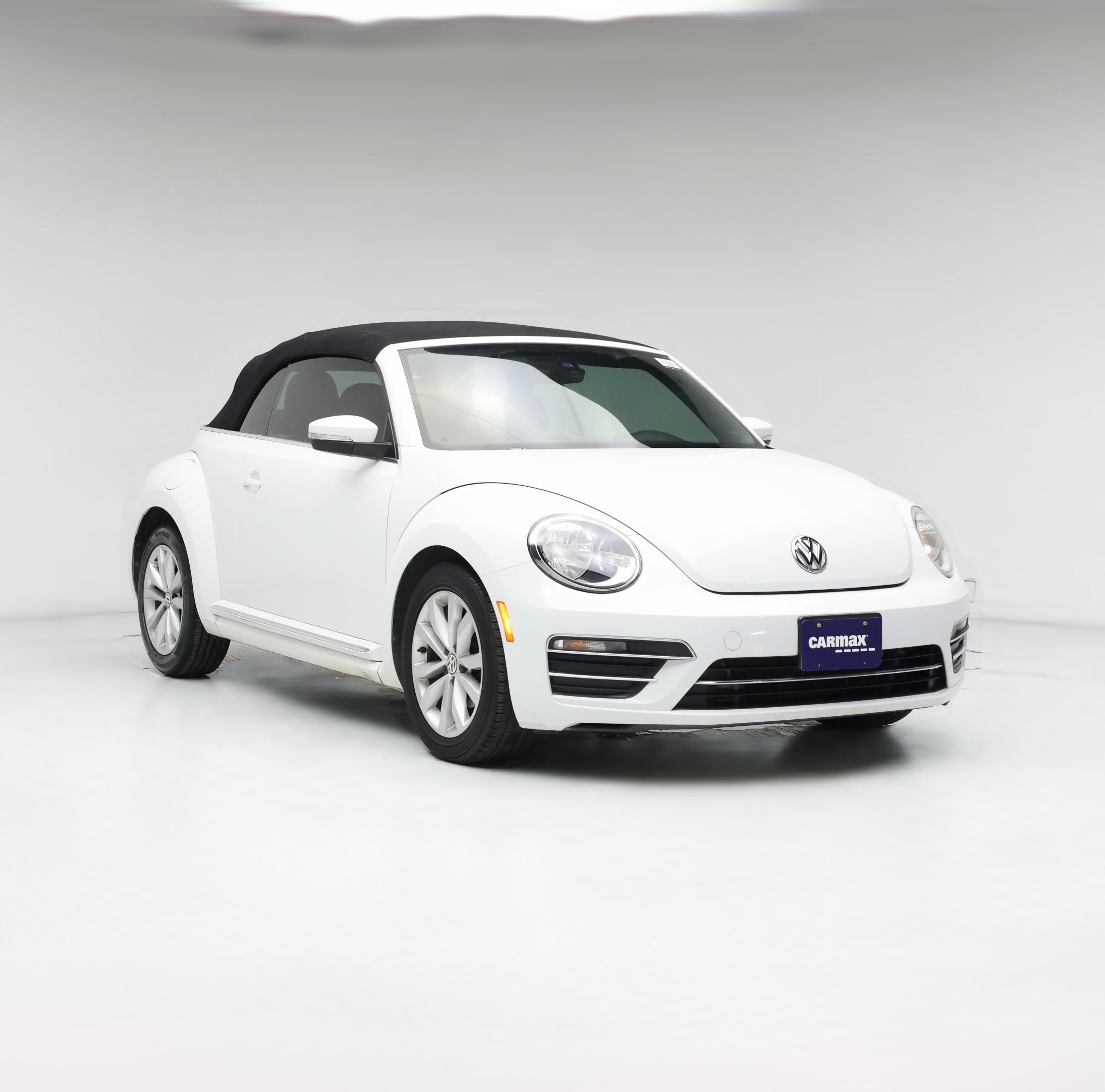 Thumbnail: 2017 Volkswagen Beetle - 1