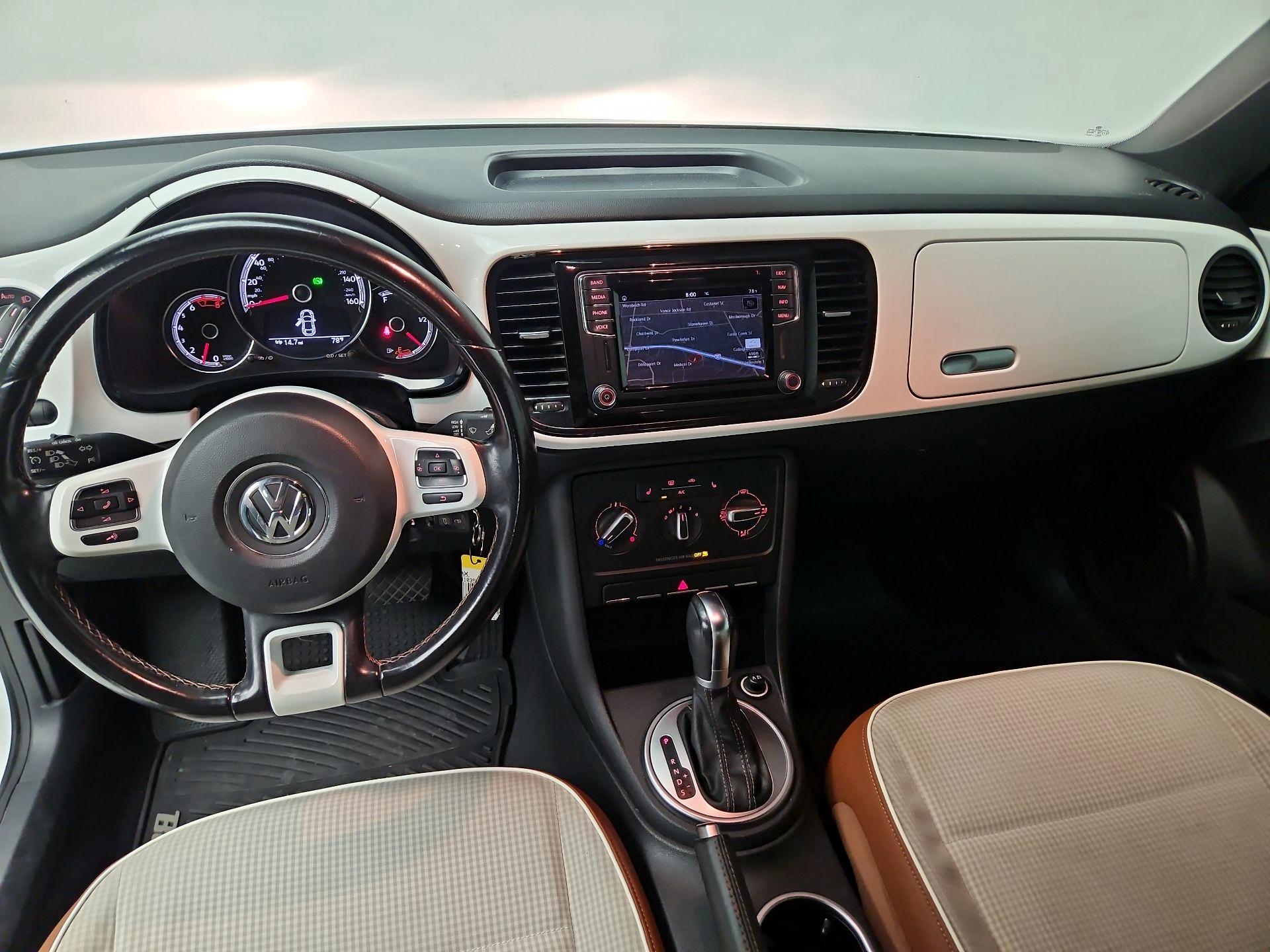Thumbnail: 2017 Volkswagen Beetle - 9