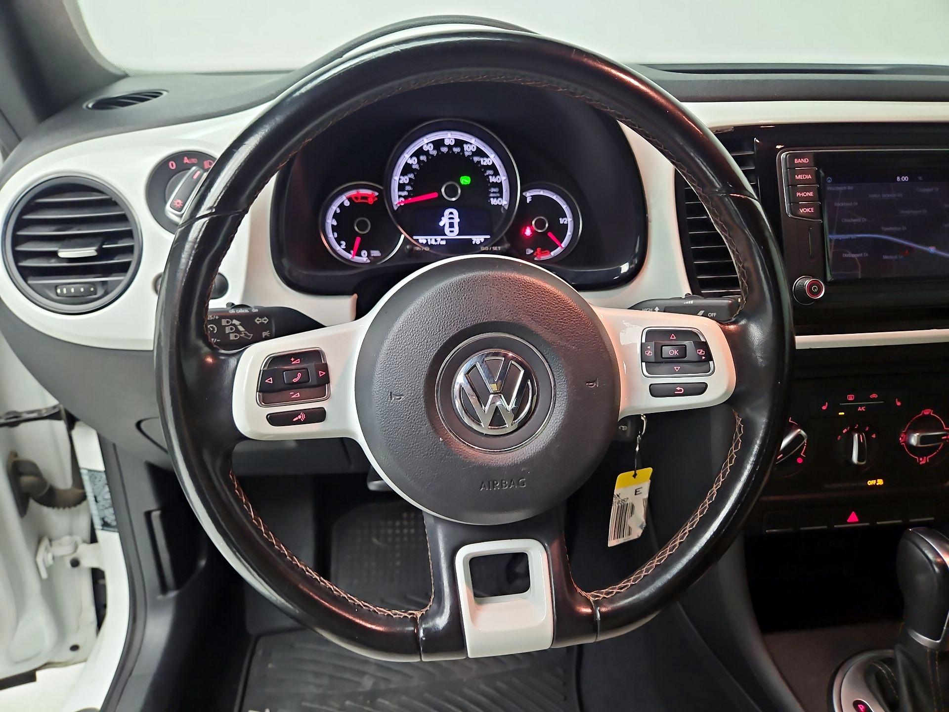 Thumbnail: 2017 Volkswagen Beetle - 10