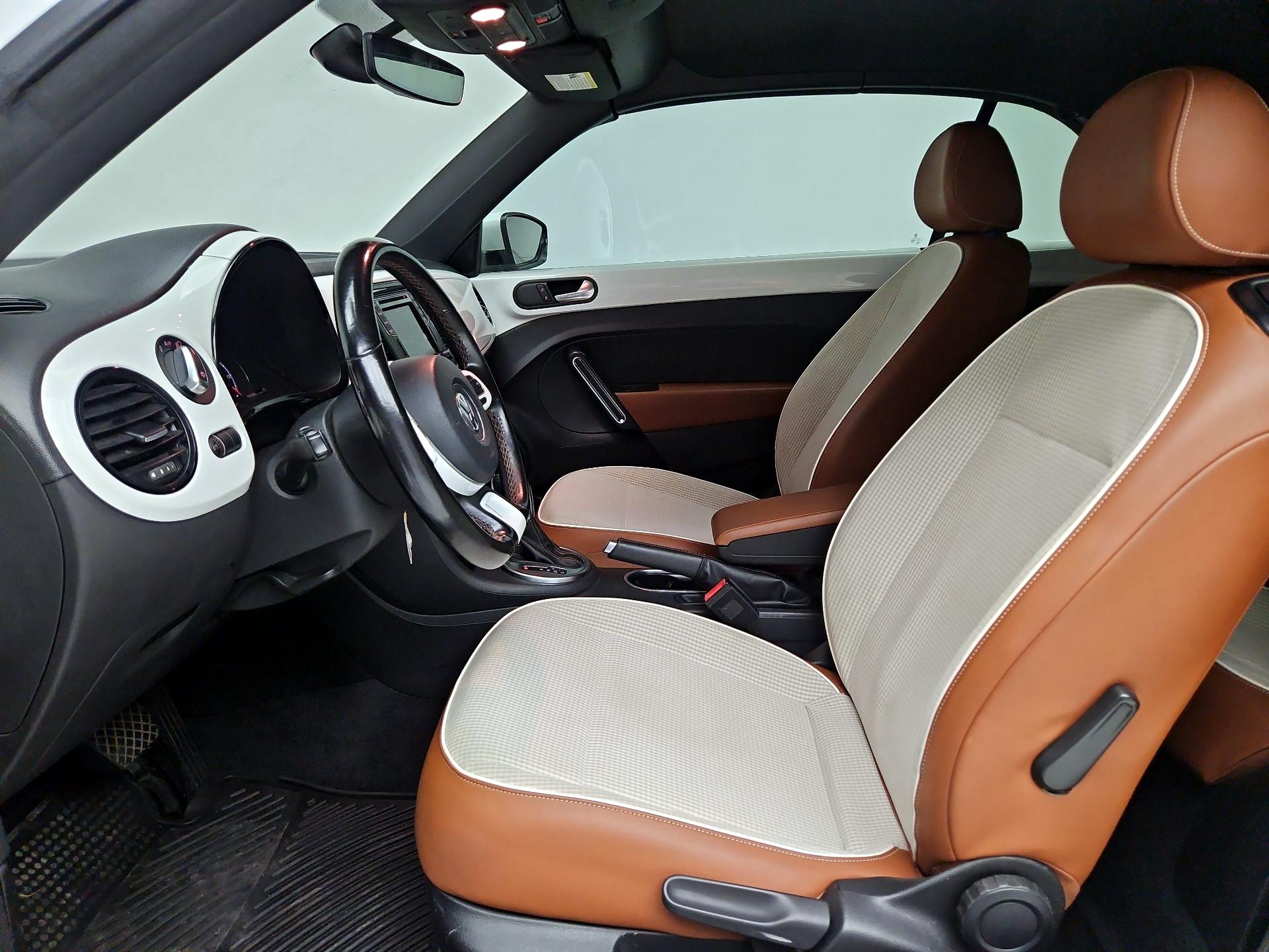 Thumbnail: 2017 Volkswagen Beetle - 11