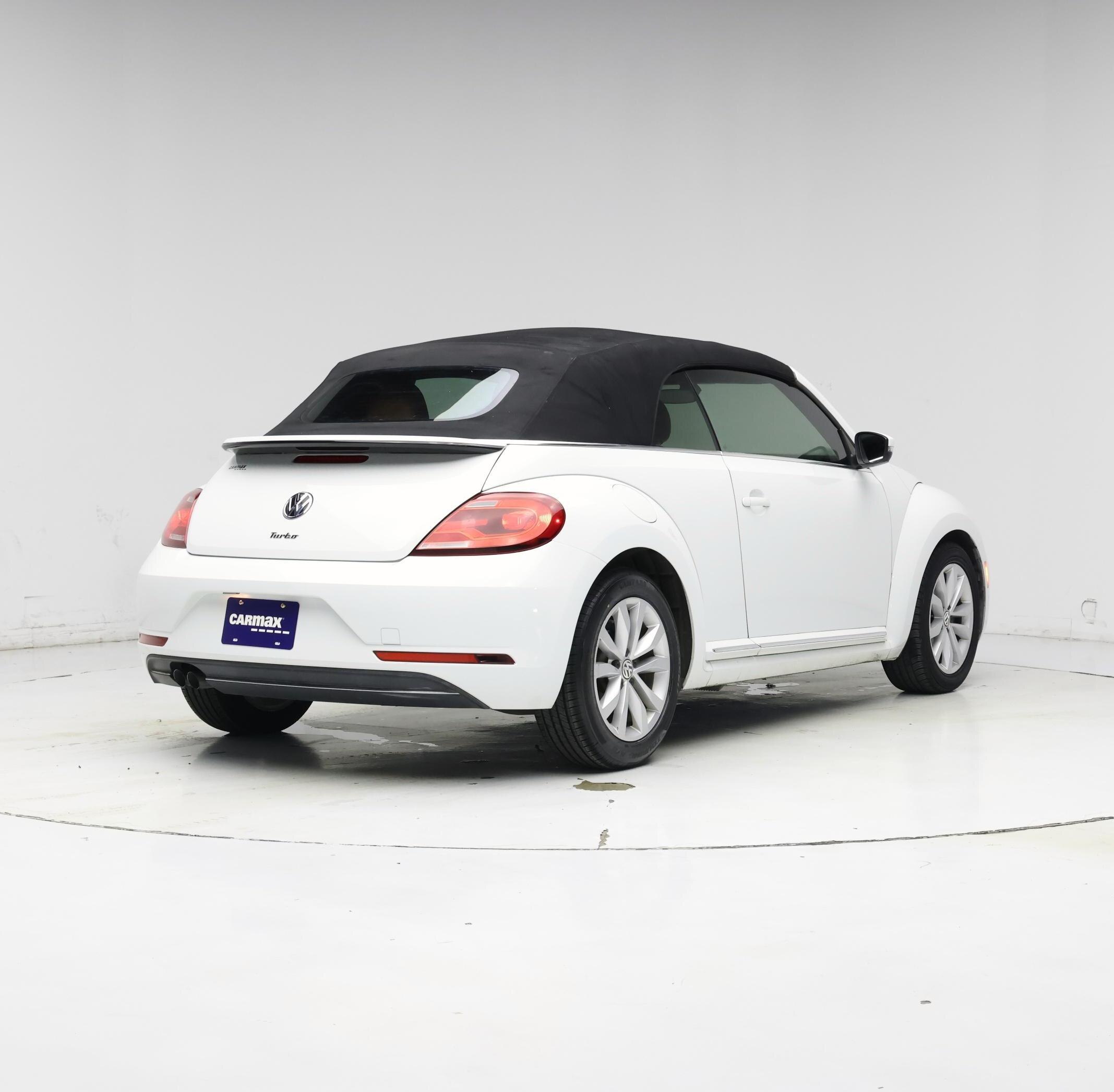 Thumbnail: 2017 Volkswagen Beetle - 8