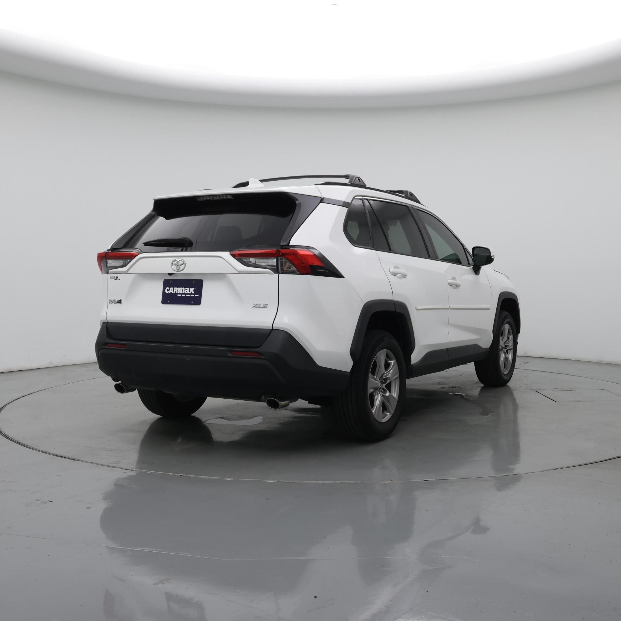 Thumbnail: 2023 Toyota RAV4 - 8