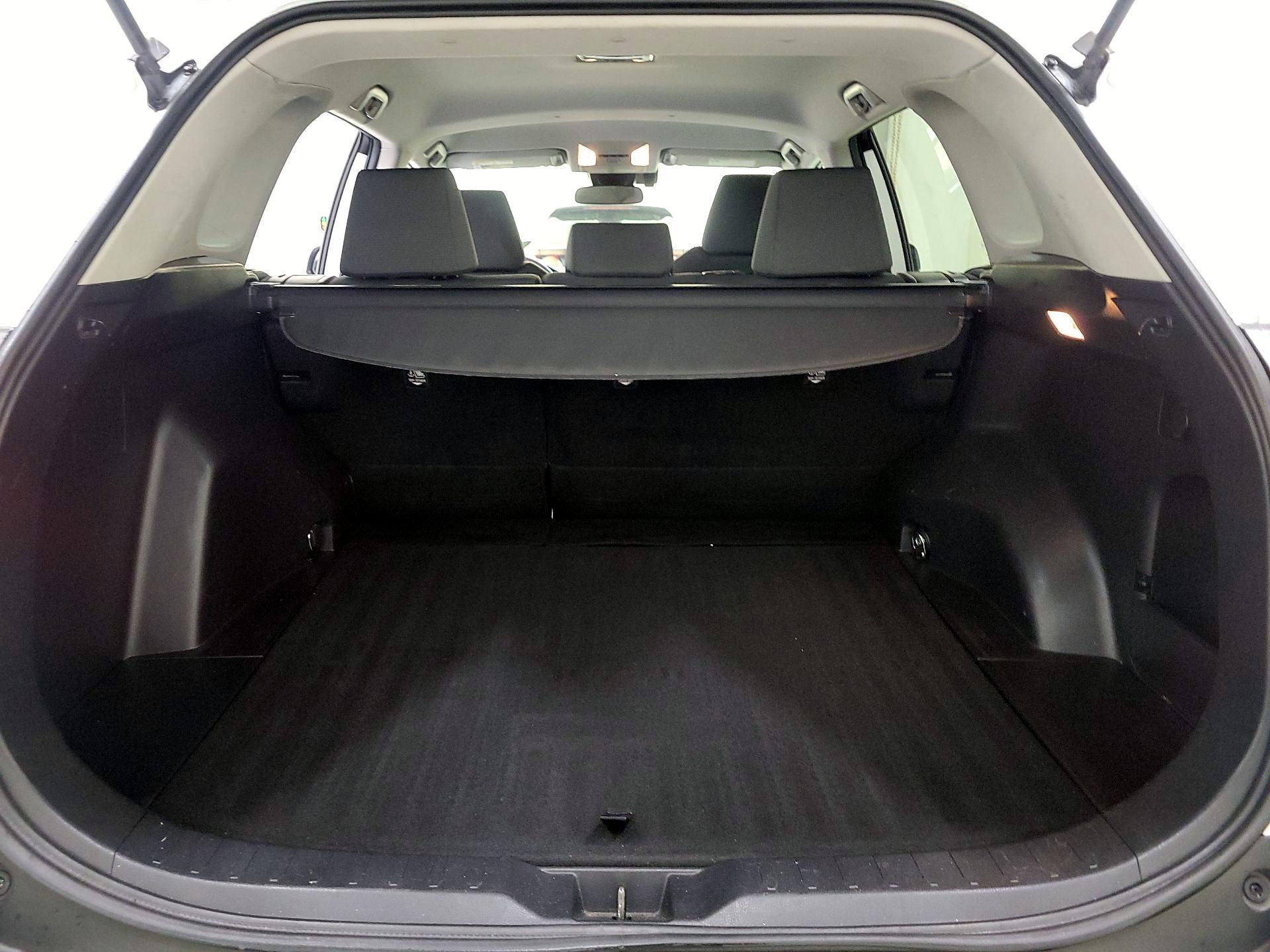 Thumbnail: 2021 Toyota RAV4 - 20