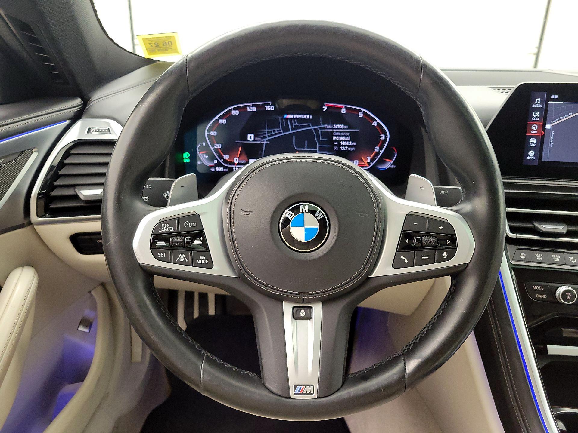 Thumbnail: 2022 BMW 8 Series - 10