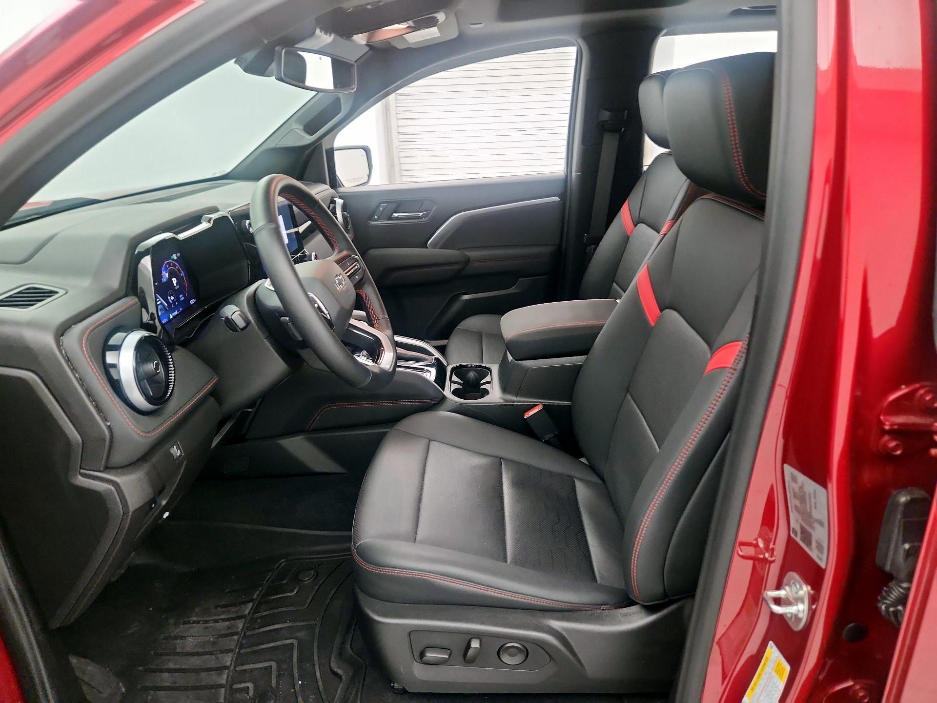 Thumbnail: 2025 Chevrolet Colorado - 11