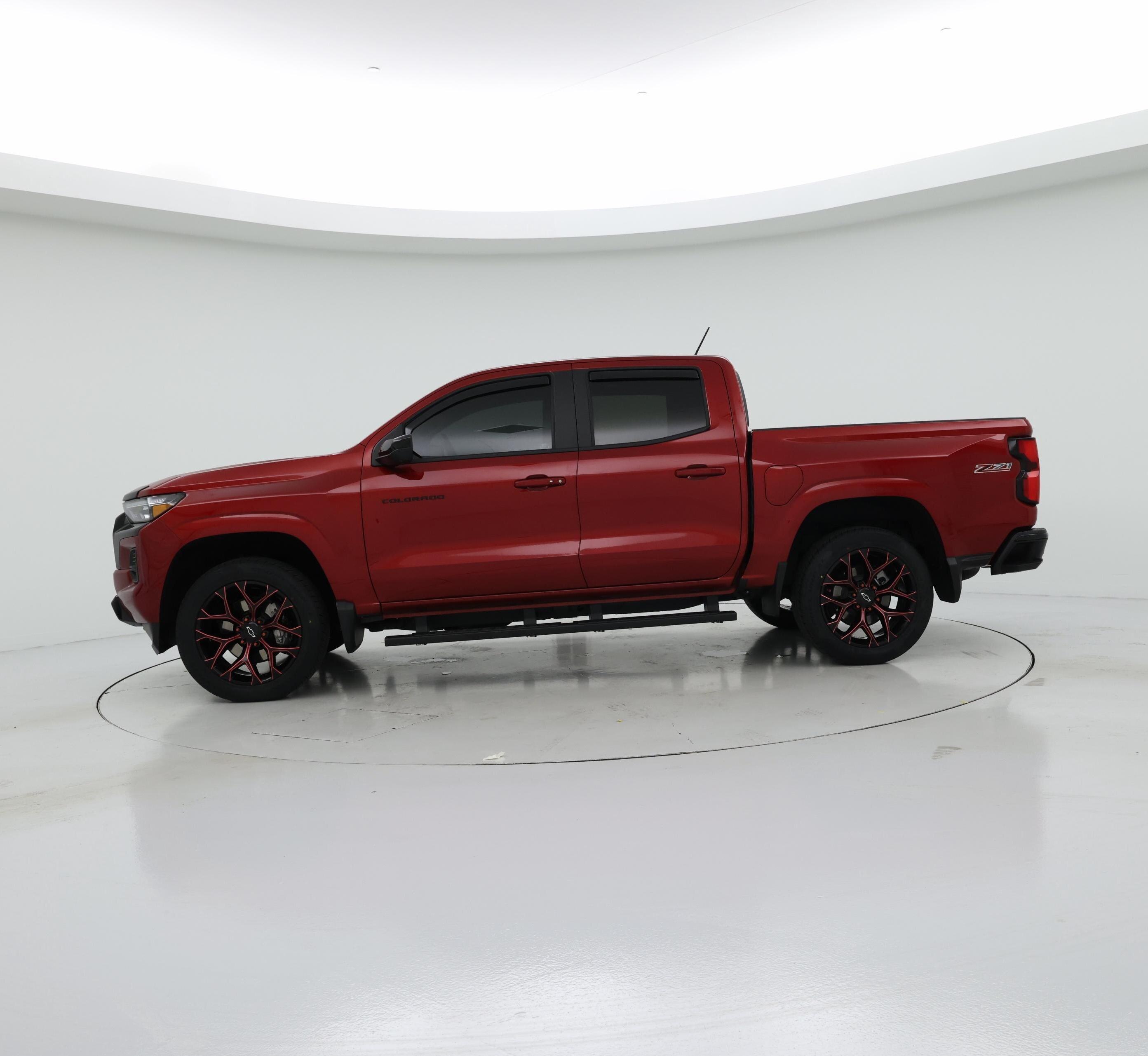 Thumbnail: 2025 Chevrolet Colorado - 3