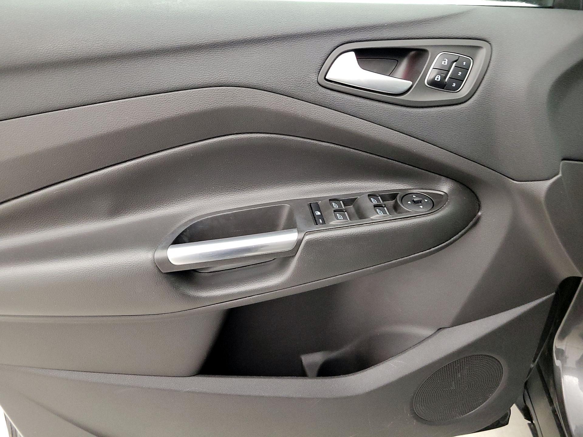 Thumbnail: 2017 Ford Escape - 12
