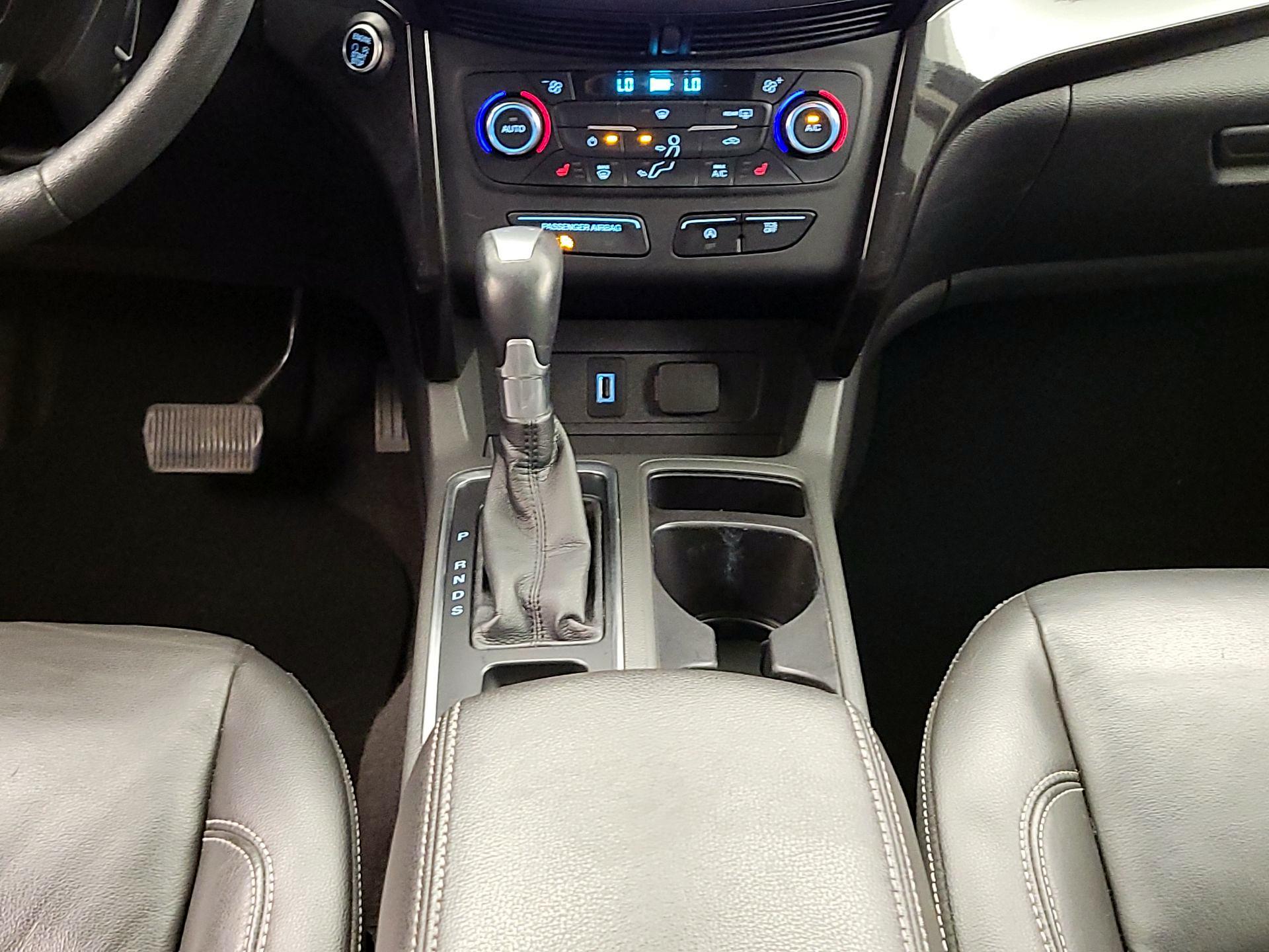 Thumbnail: 2017 Ford Escape - 18