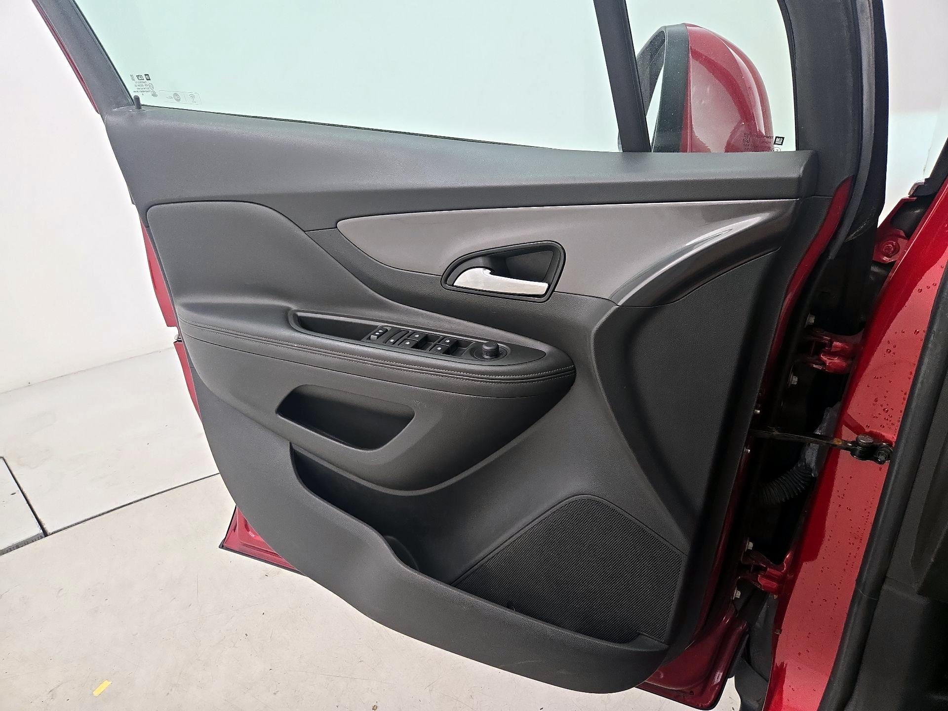Thumbnail: 2017 Buick Encore - 12