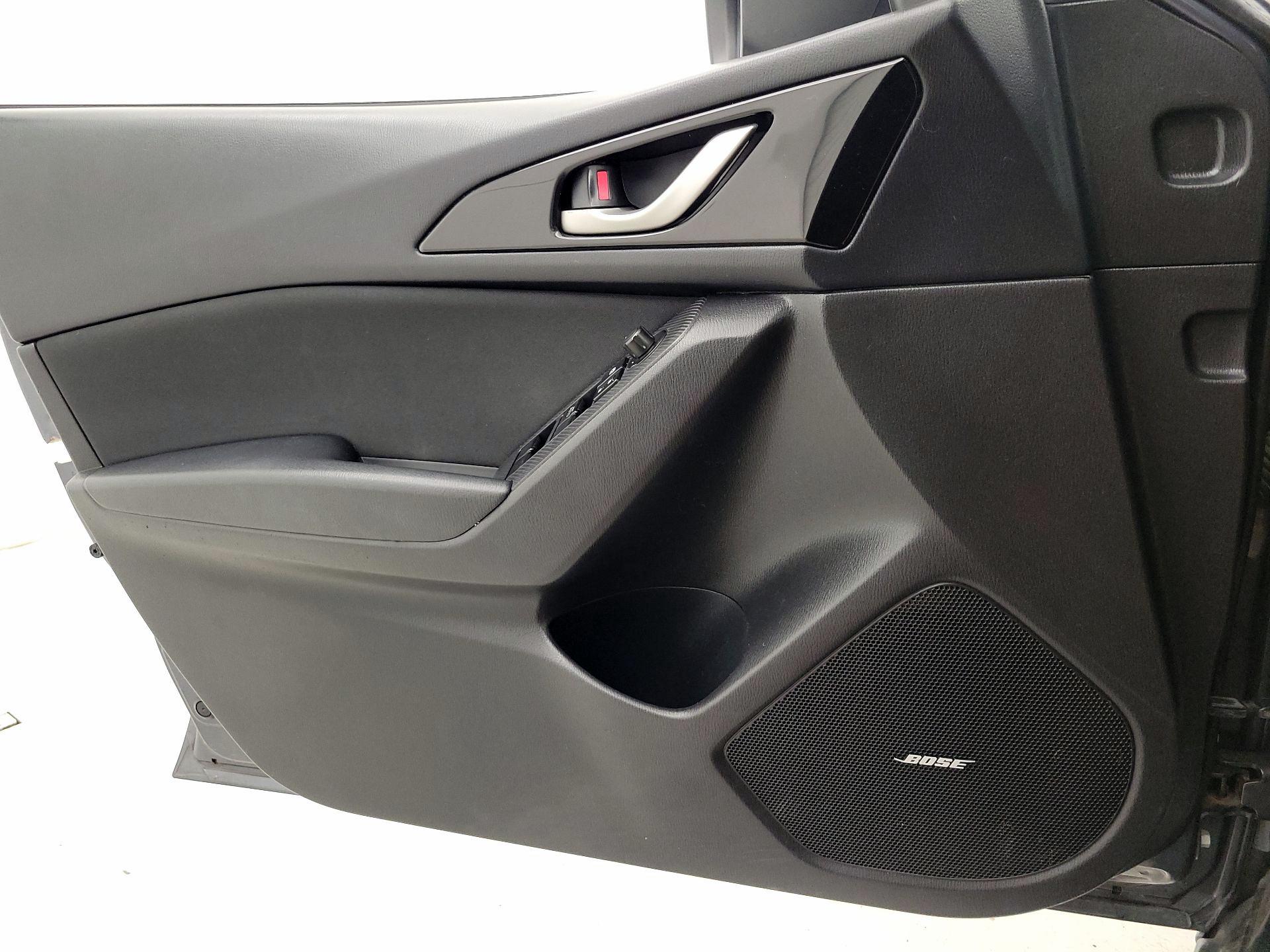 Thumbnail: 2015 Mazda Mazda3 - 12