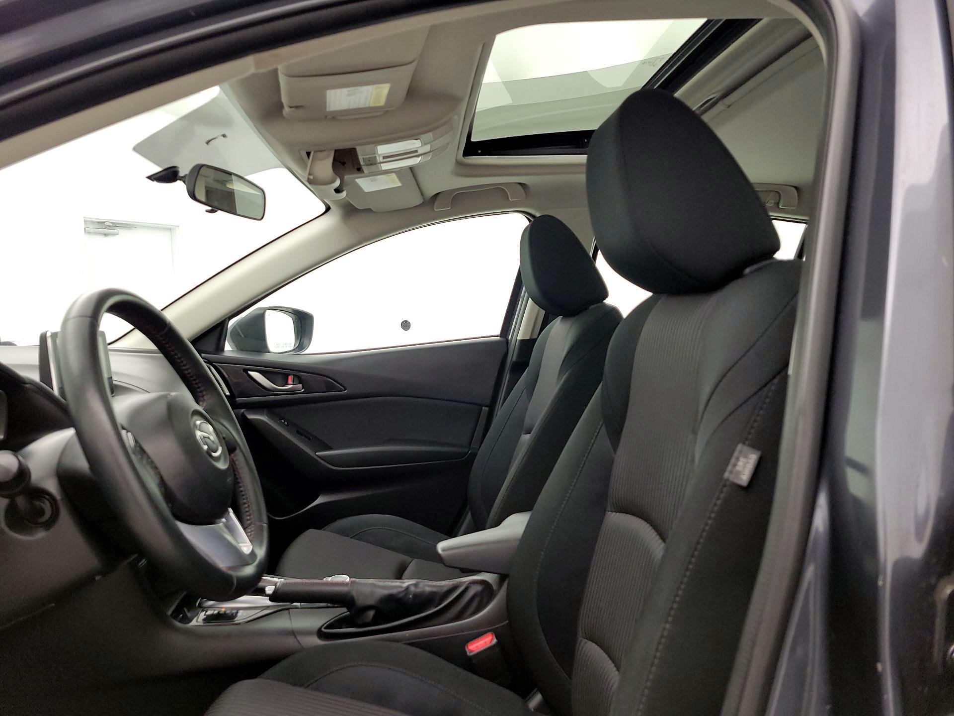 Thumbnail: 2015 Mazda Mazda3 - 20