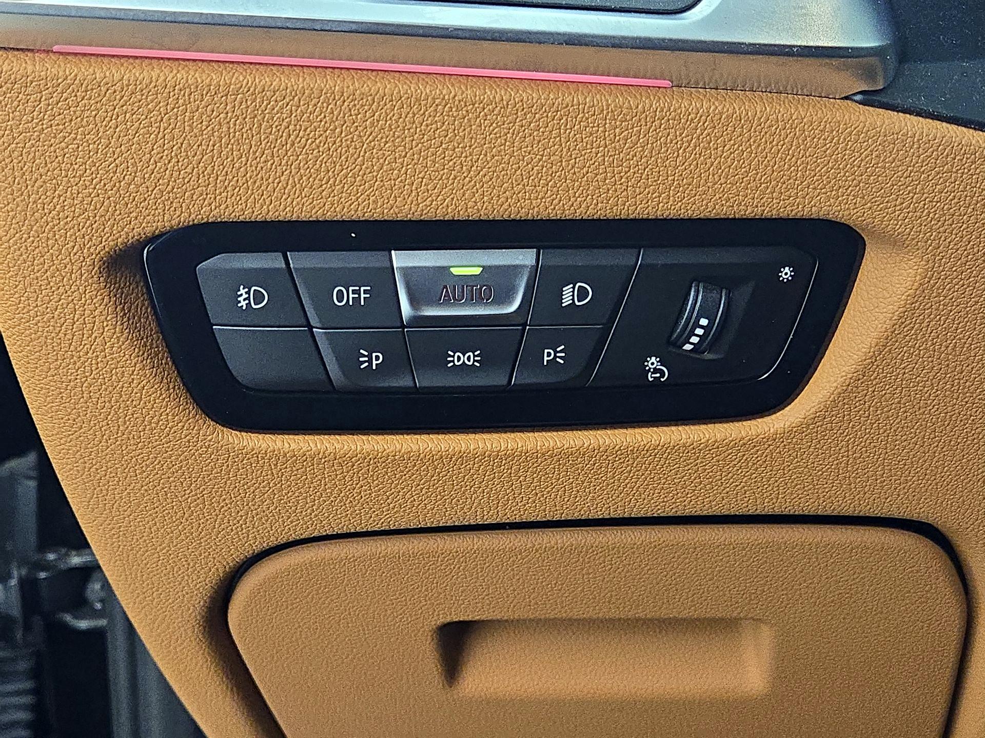 Thumbnail: 2019 BMW 3 Series - 13