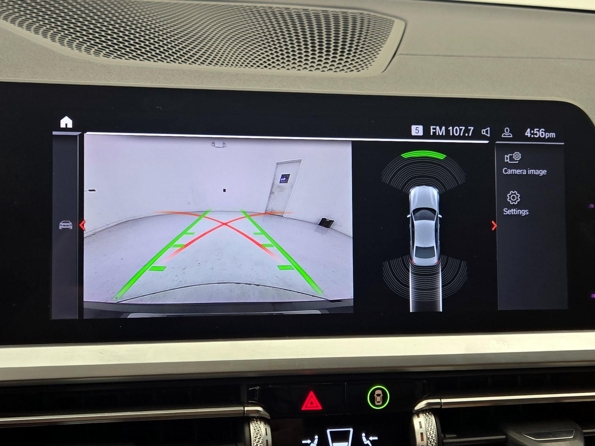 Thumbnail: 2019 BMW 3 Series - 15