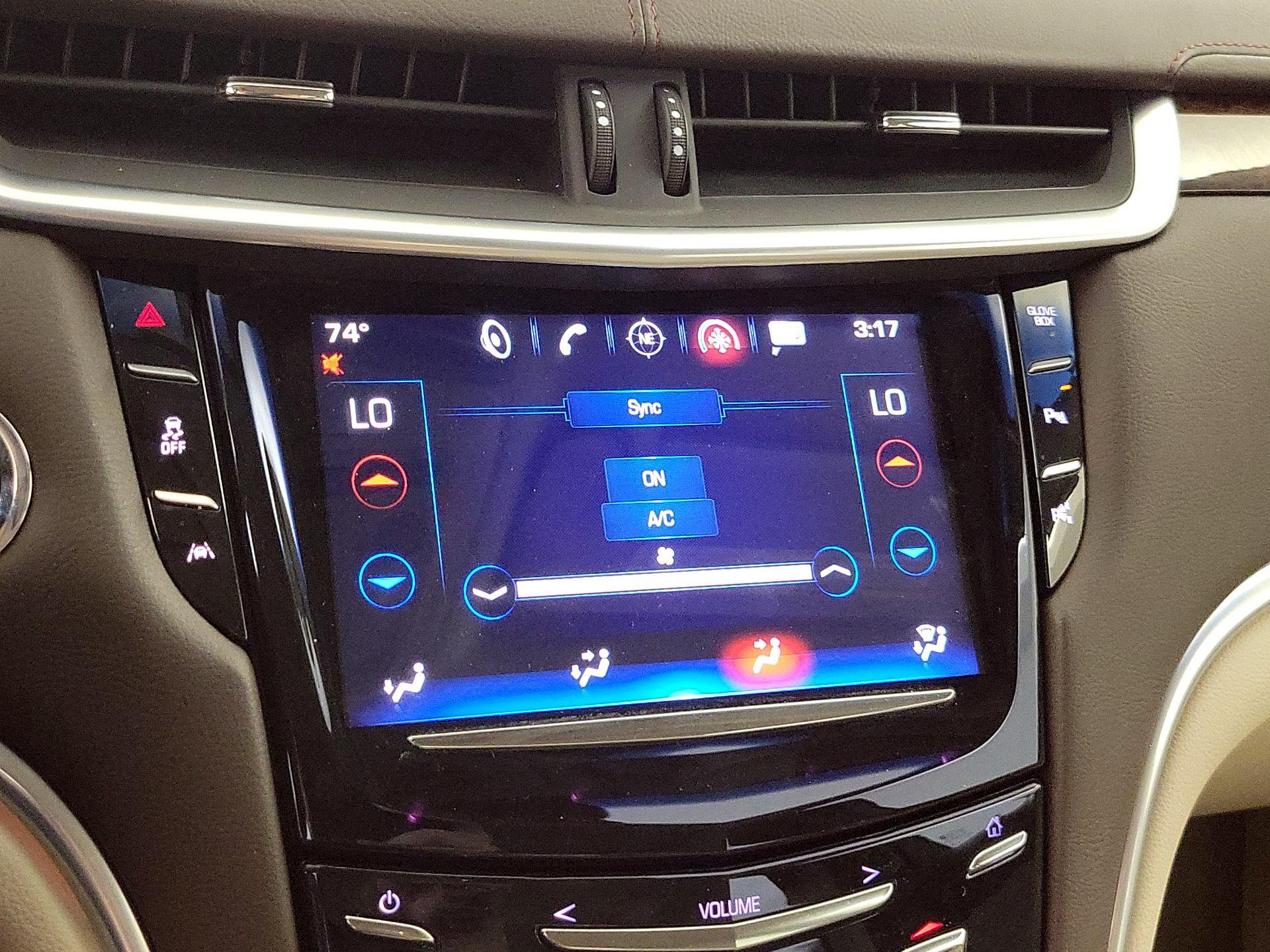 Thumbnail: 2016 Cadillac XTS - 17