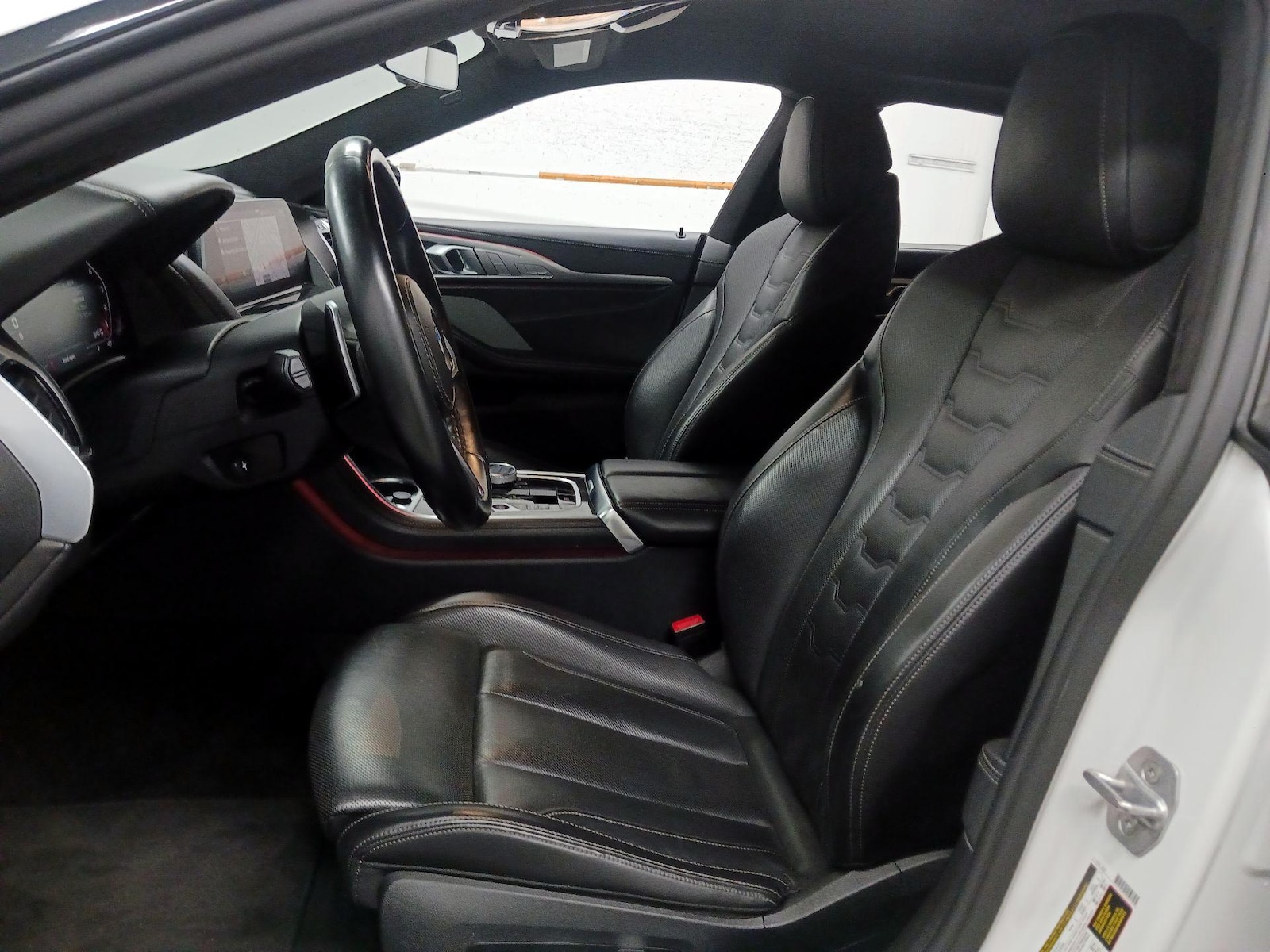 2021 BMW 8 Series M850i - Photo 12