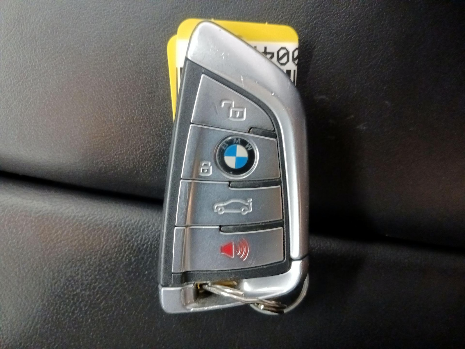 2021 BMW 8 Series M850i - Photo 24