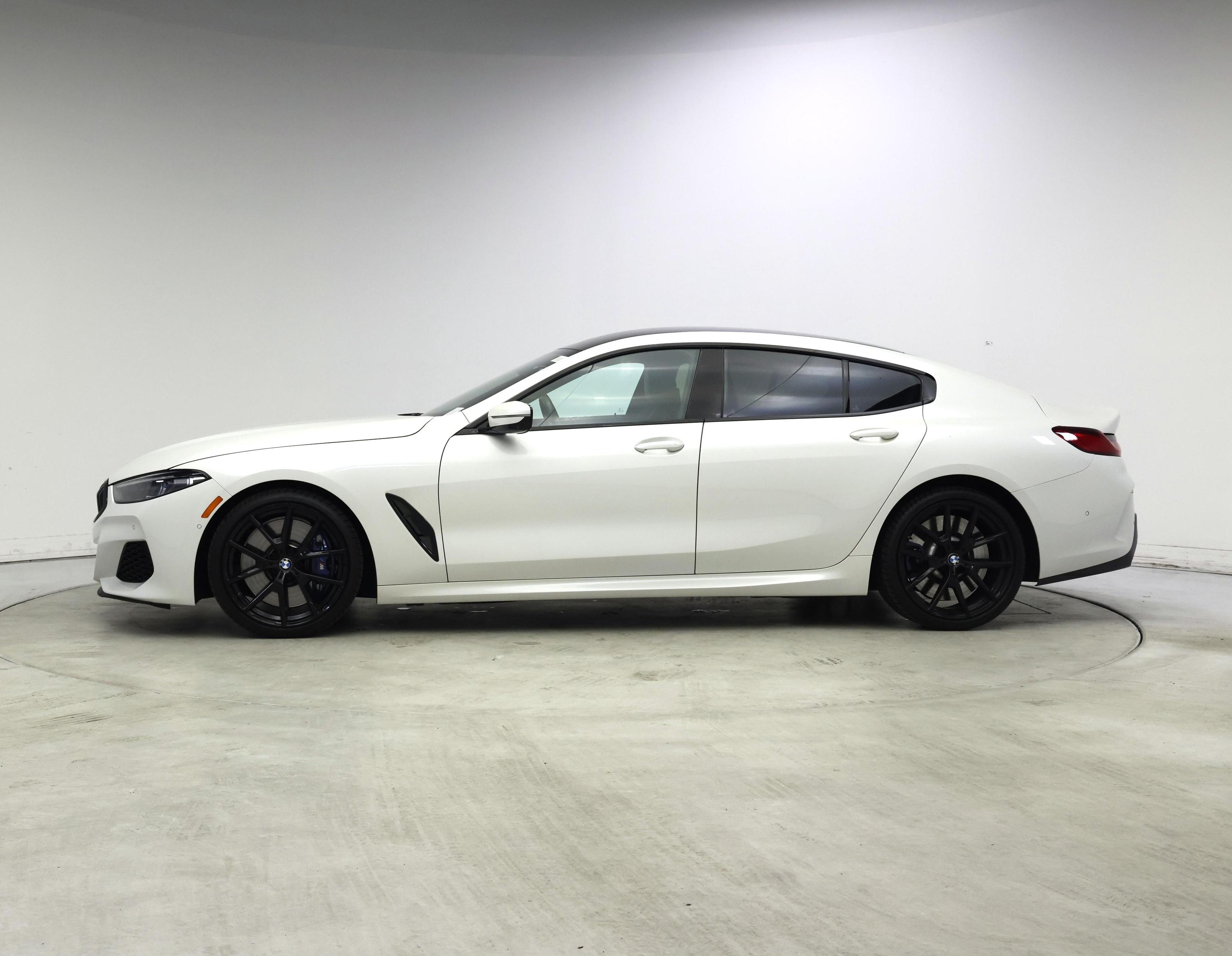 Thumbnail: 2021 BMW 8 Series - 3