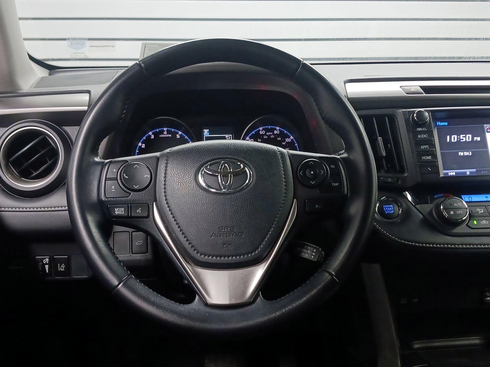 Thumbnail: 2017 Toyota RAV4 - 10