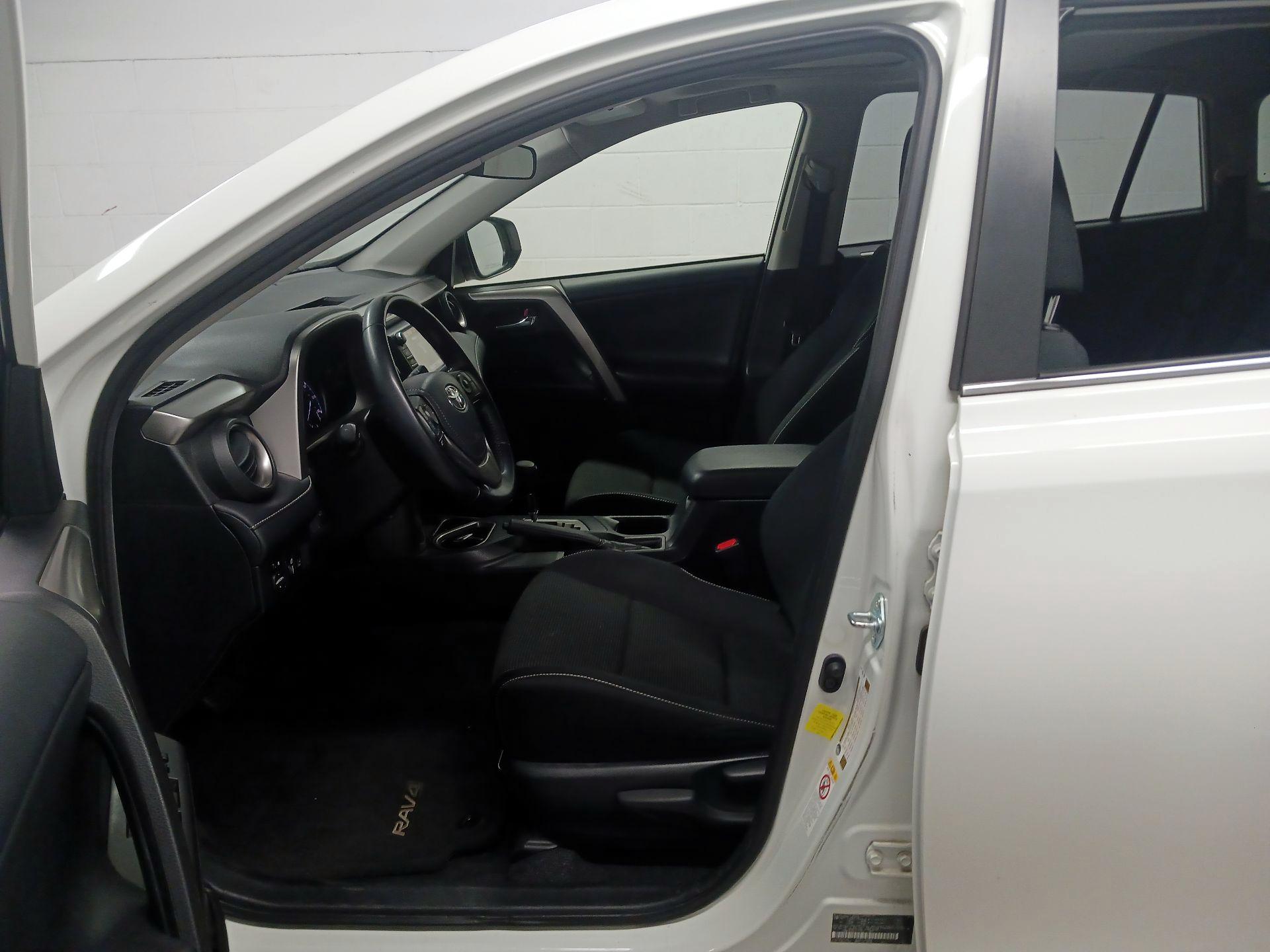 Thumbnail: 2017 Toyota RAV4 - 11