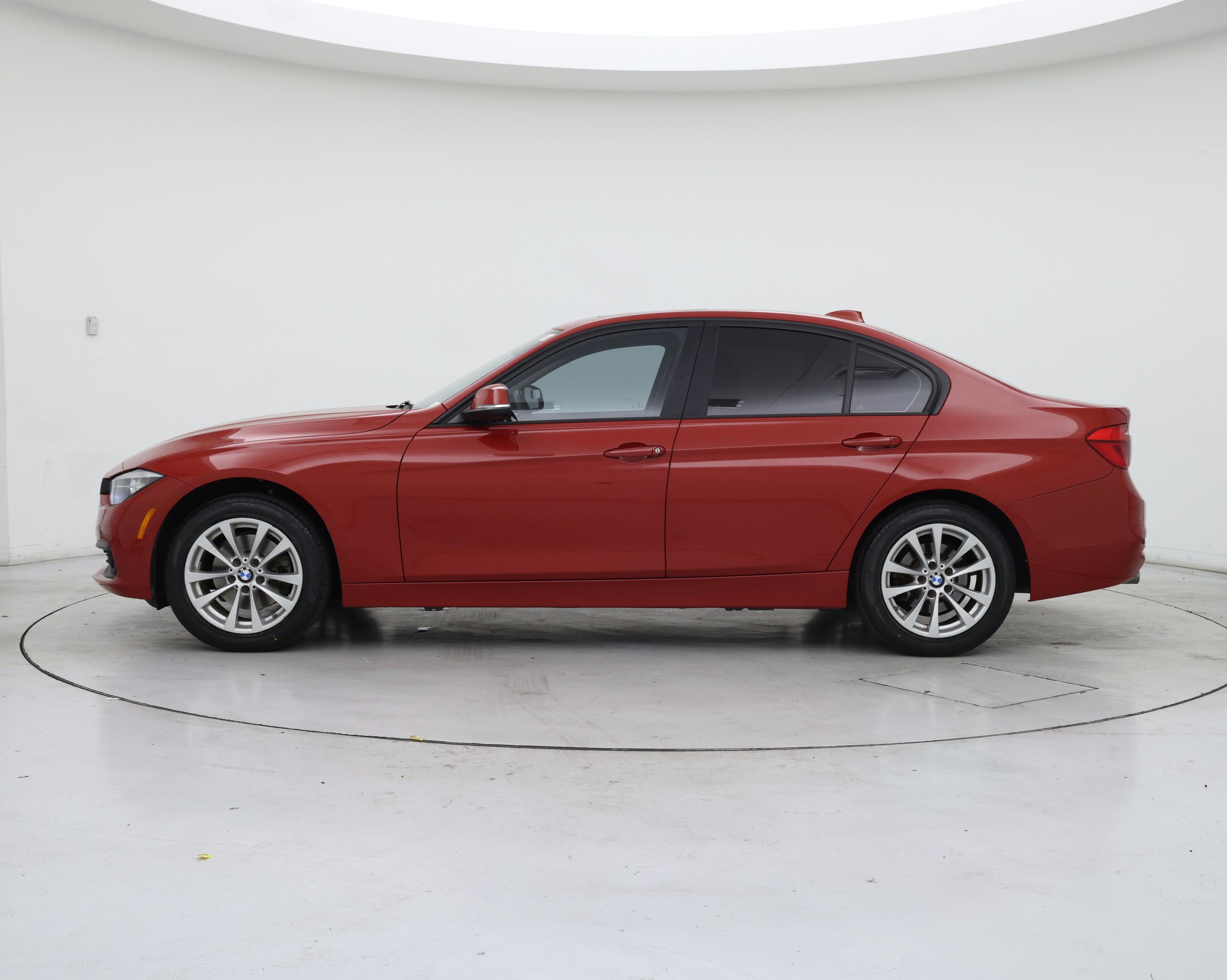 Thumbnail: 2016 BMW 3 Series - 3
