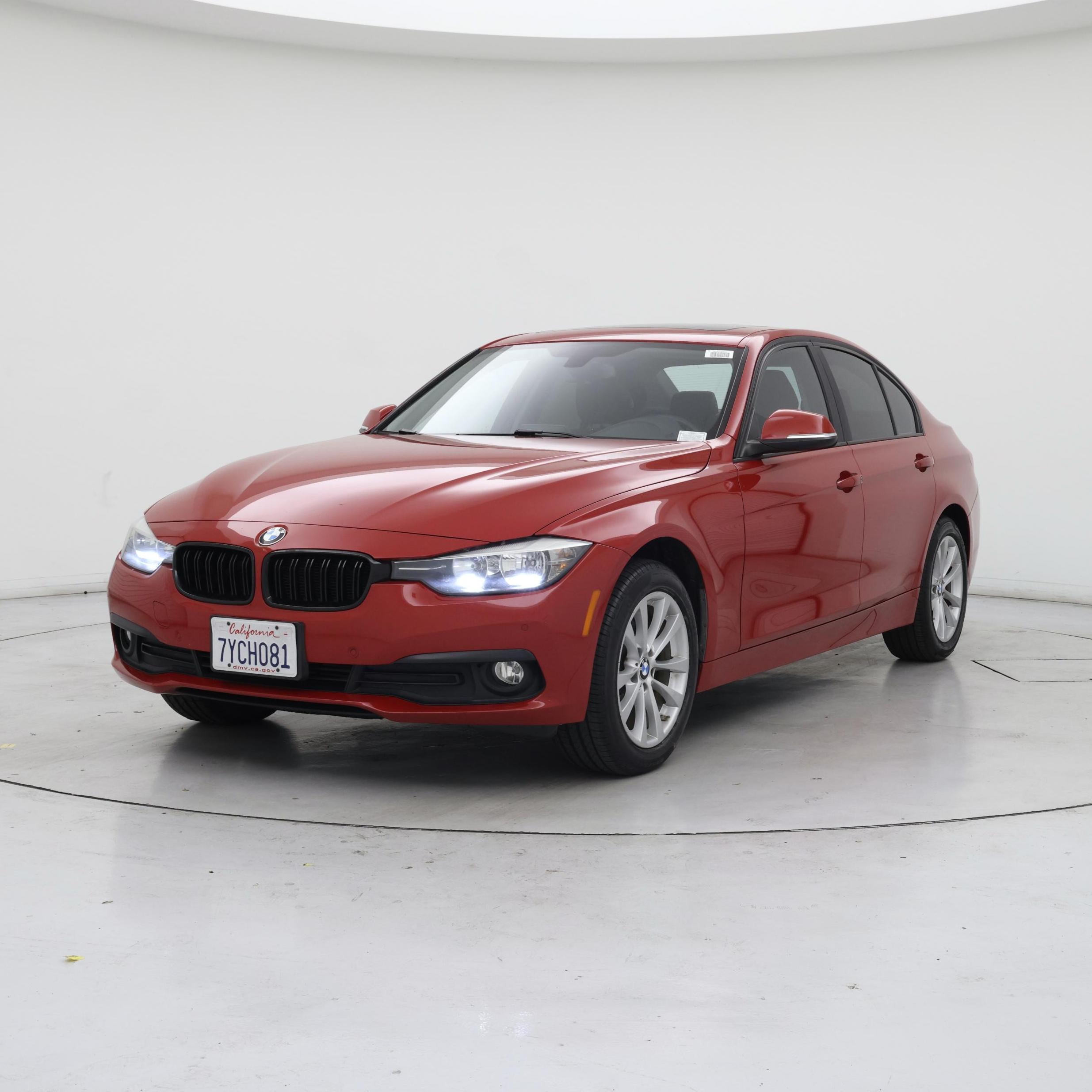 Thumbnail: 2016 BMW 3 Series - 4