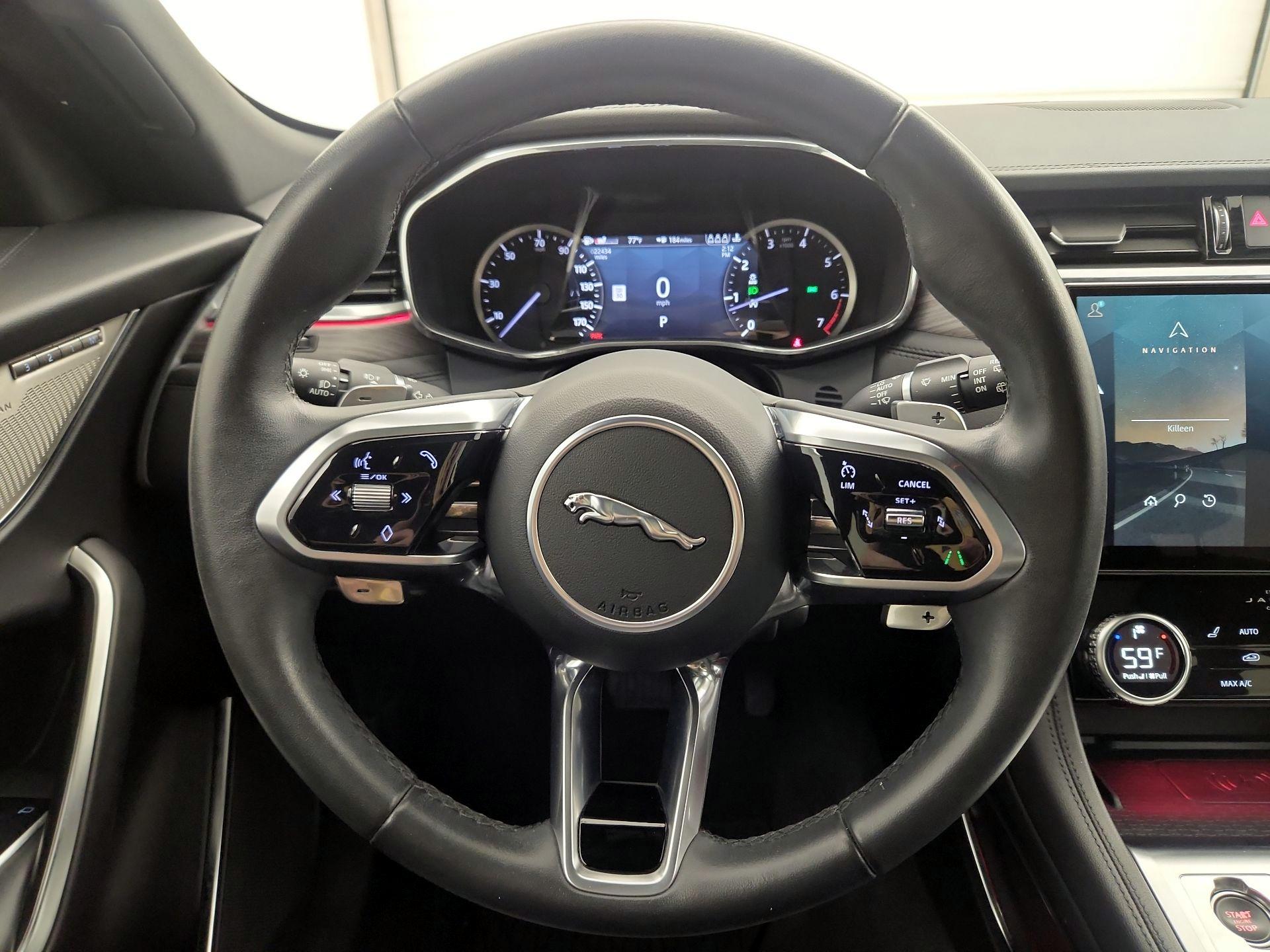 Thumbnail: 2023 Jaguar F-Pace - 10