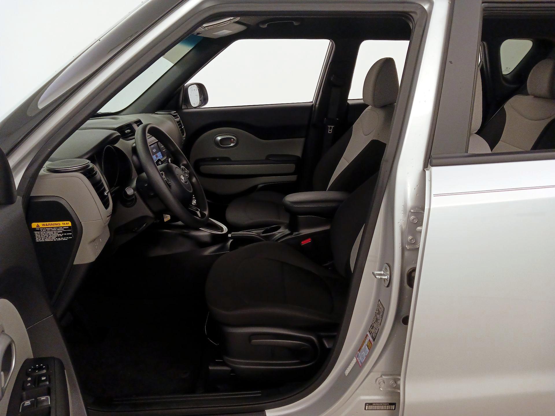 Thumbnail: 2019 Kia Soul - 11