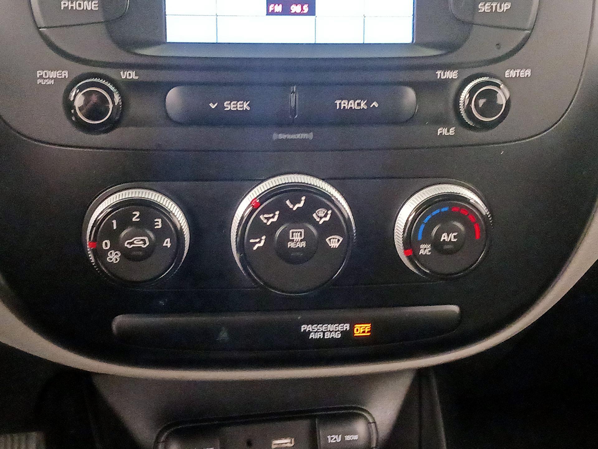 Thumbnail: 2019 Kia Soul - 16