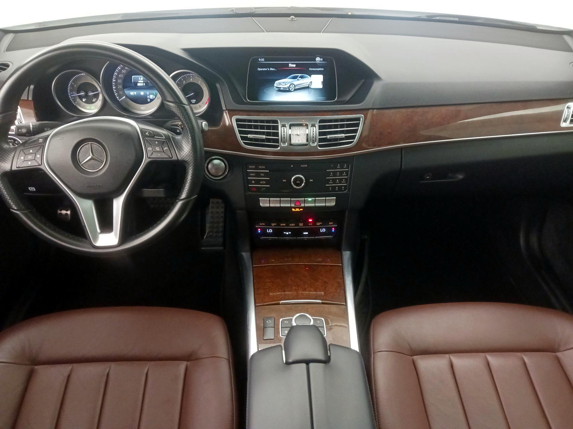 Thumbnail: 2016 Mercedes-Benz E-Class - 9