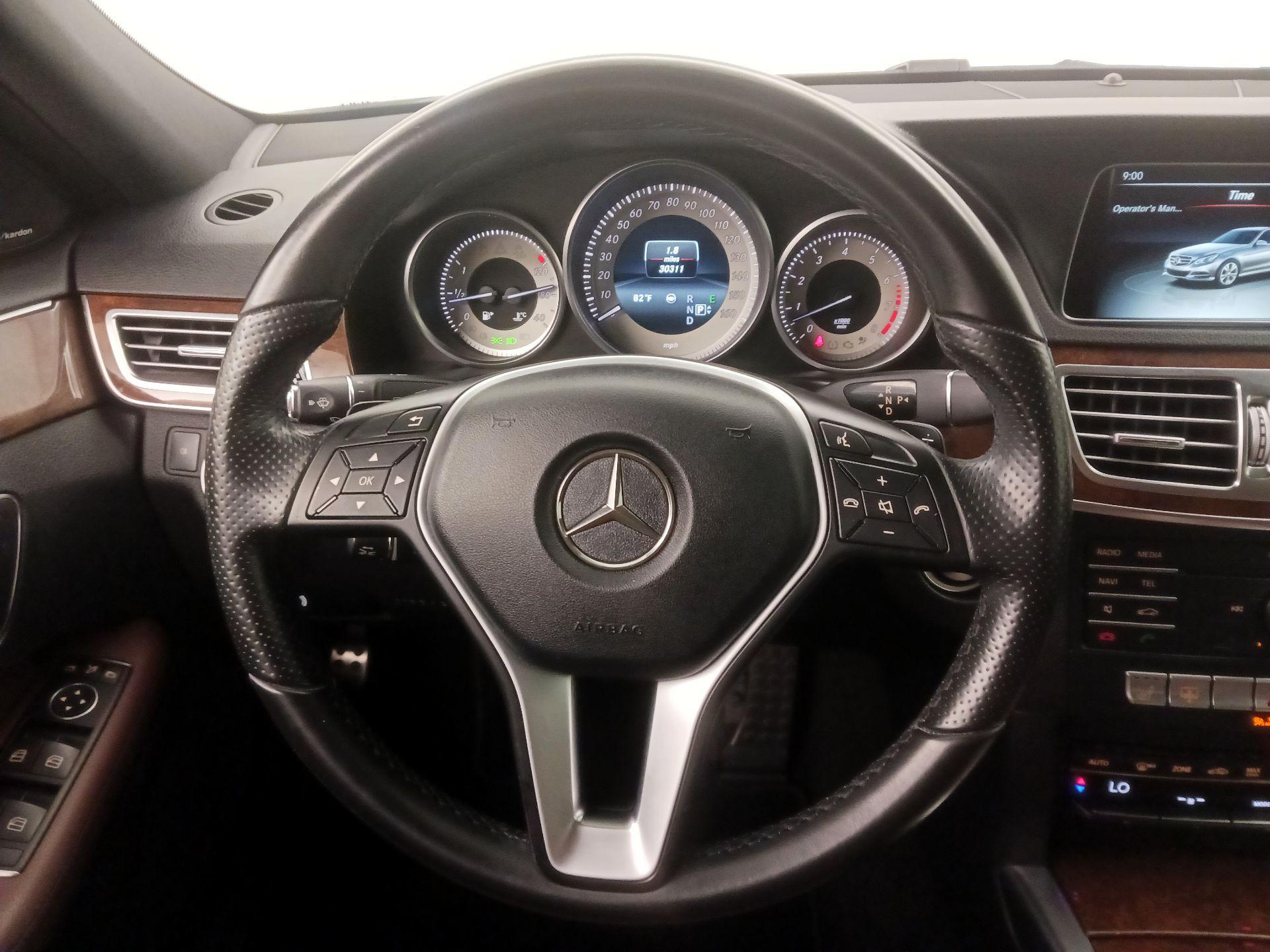 Thumbnail: 2016 Mercedes-Benz E-Class - 10