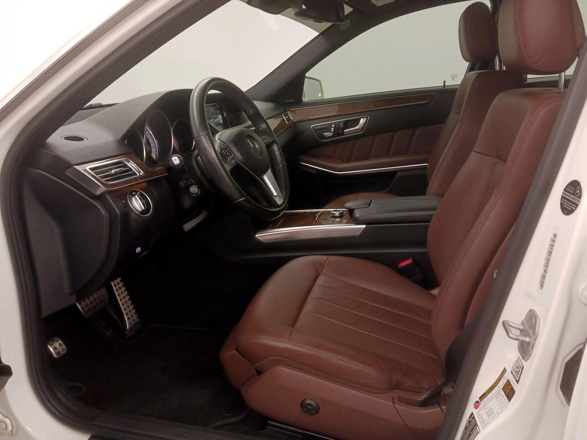 Thumbnail: 2016 Mercedes-Benz E-Class - 11