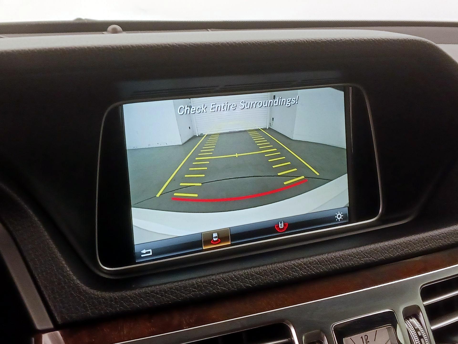 Thumbnail: 2016 Mercedes-Benz E-Class - 15