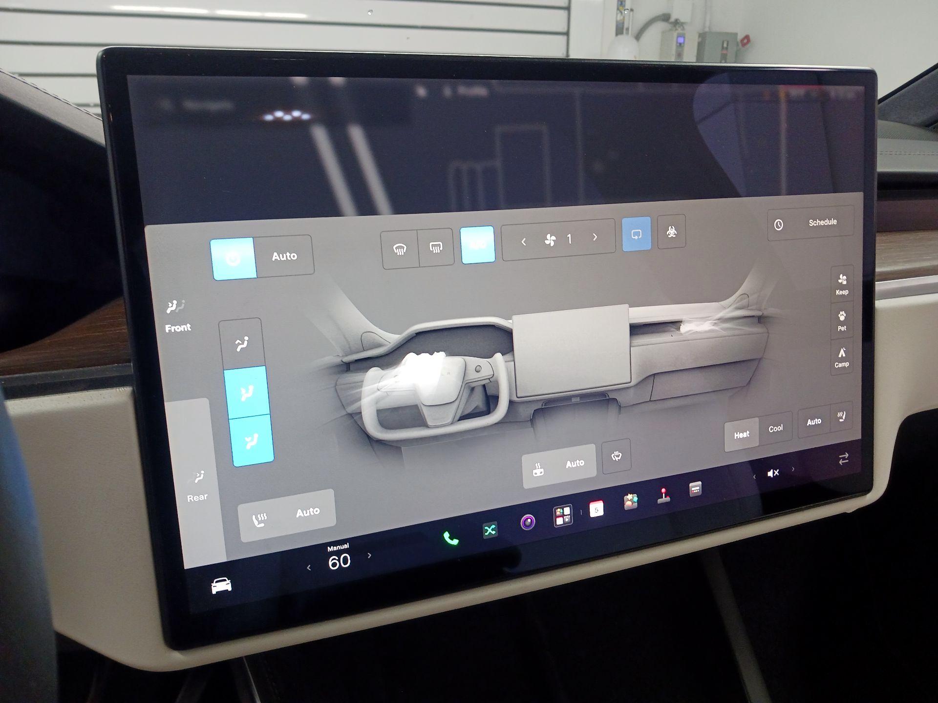 Thumbnail: 2022 Tesla Model X - 12