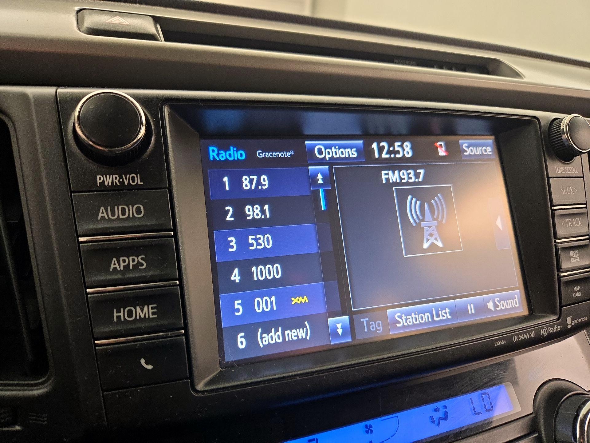 Thumbnail: 2018 Toyota RAV4 - 14