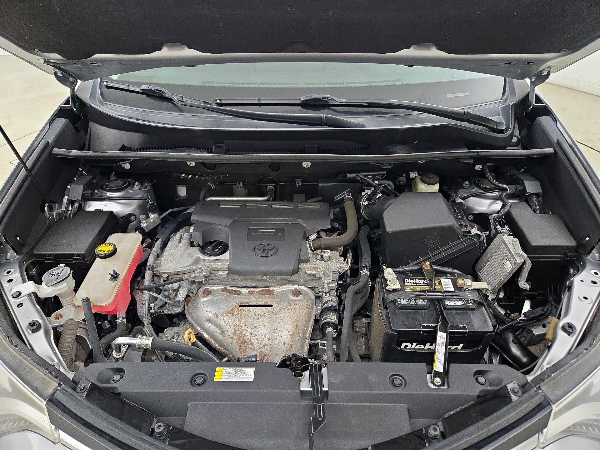 Thumbnail: 2018 Toyota RAV4 - 18