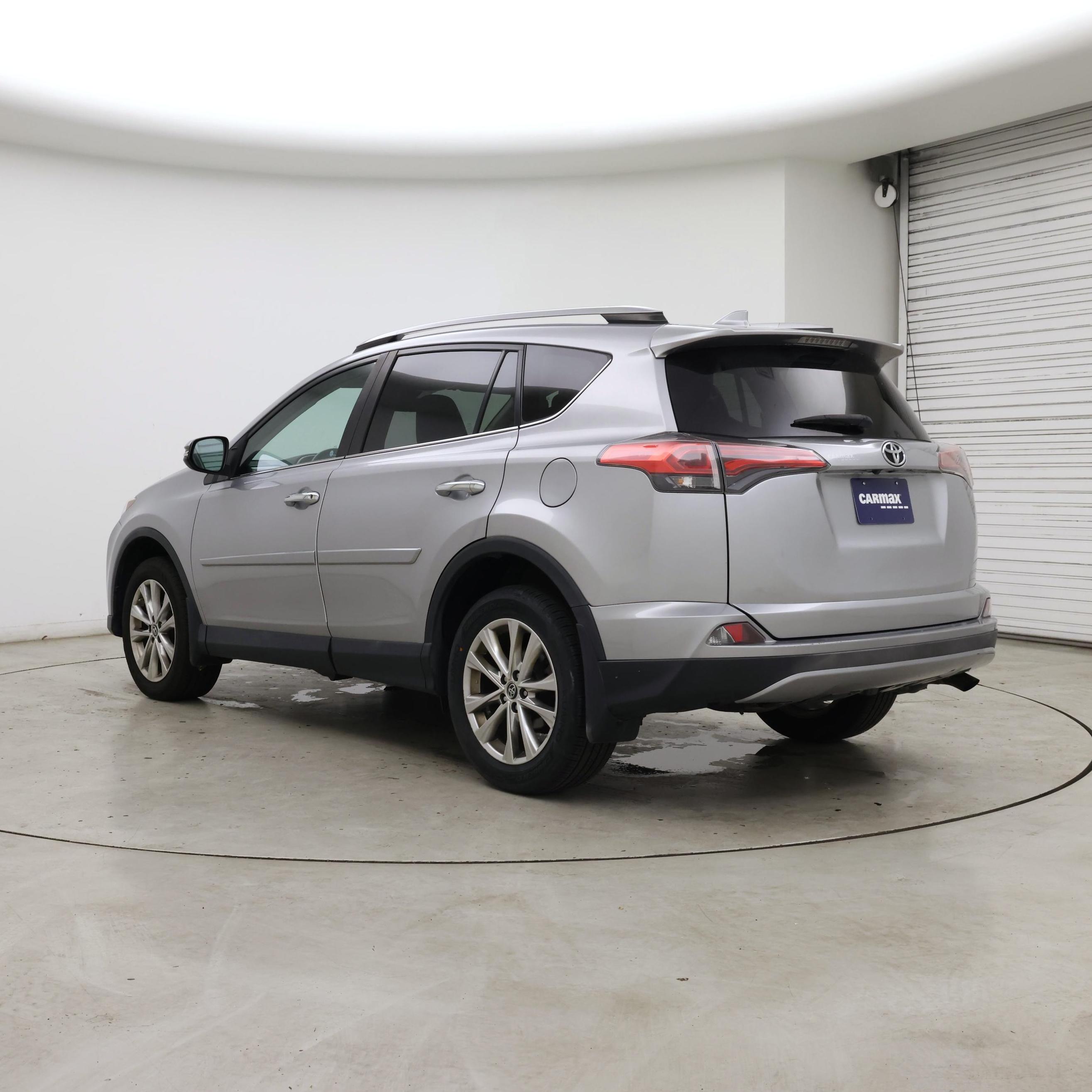Thumbnail: 2018 Toyota RAV4 - 2