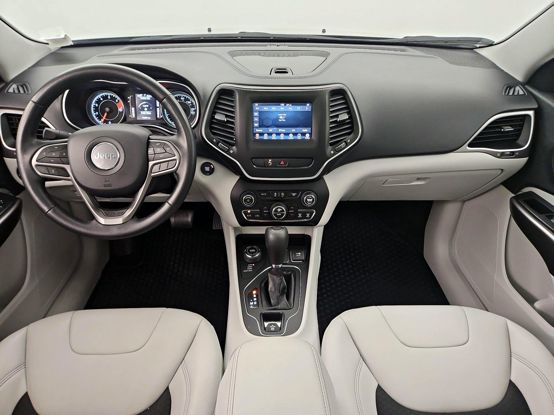 Thumbnail: 2020 Jeep Cherokee - 9