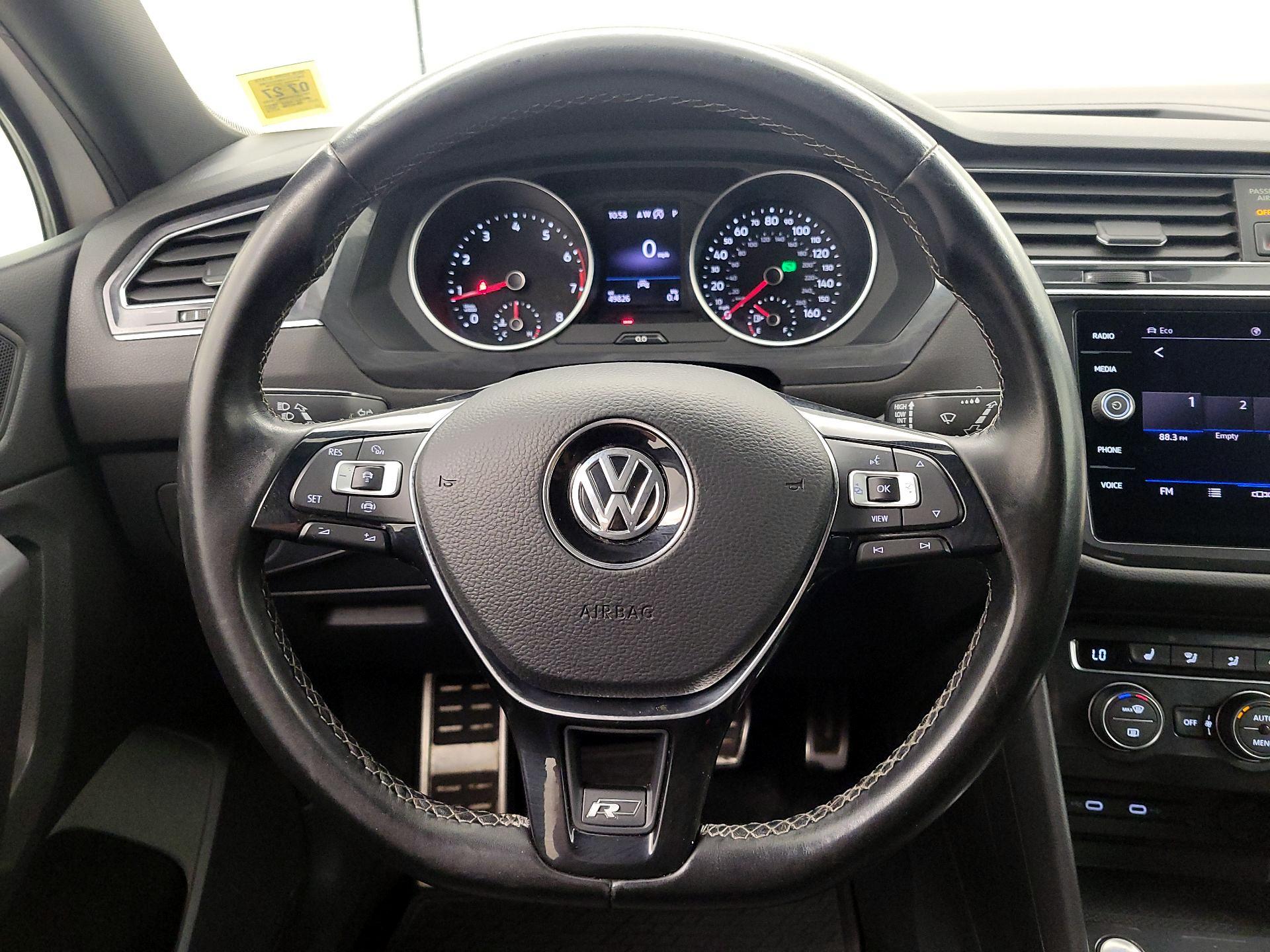Thumbnail: 2021 Volkswagen Tiguan - 10