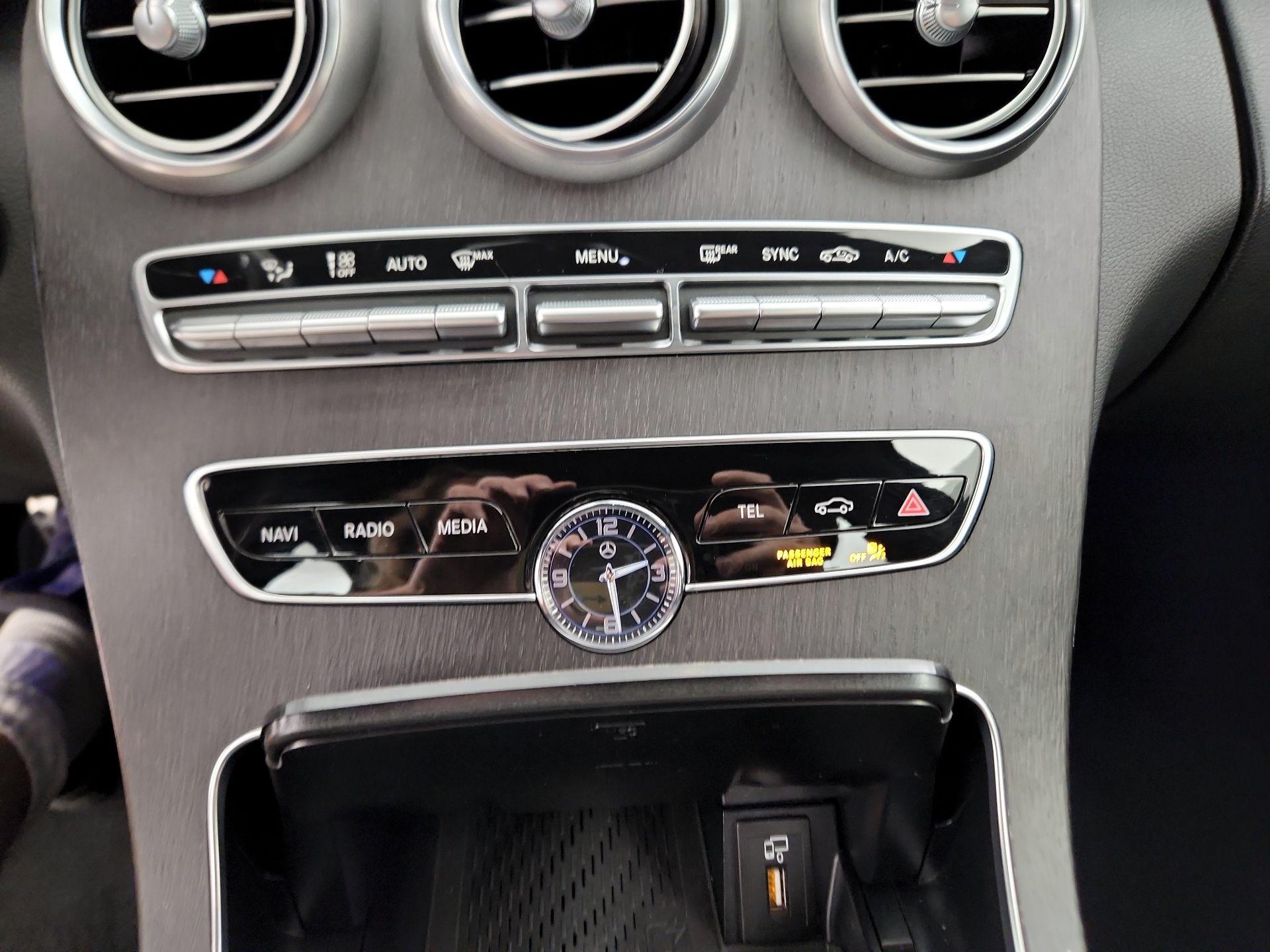 Thumbnail: 2020 Mercedes-Benz C-Class - 16
