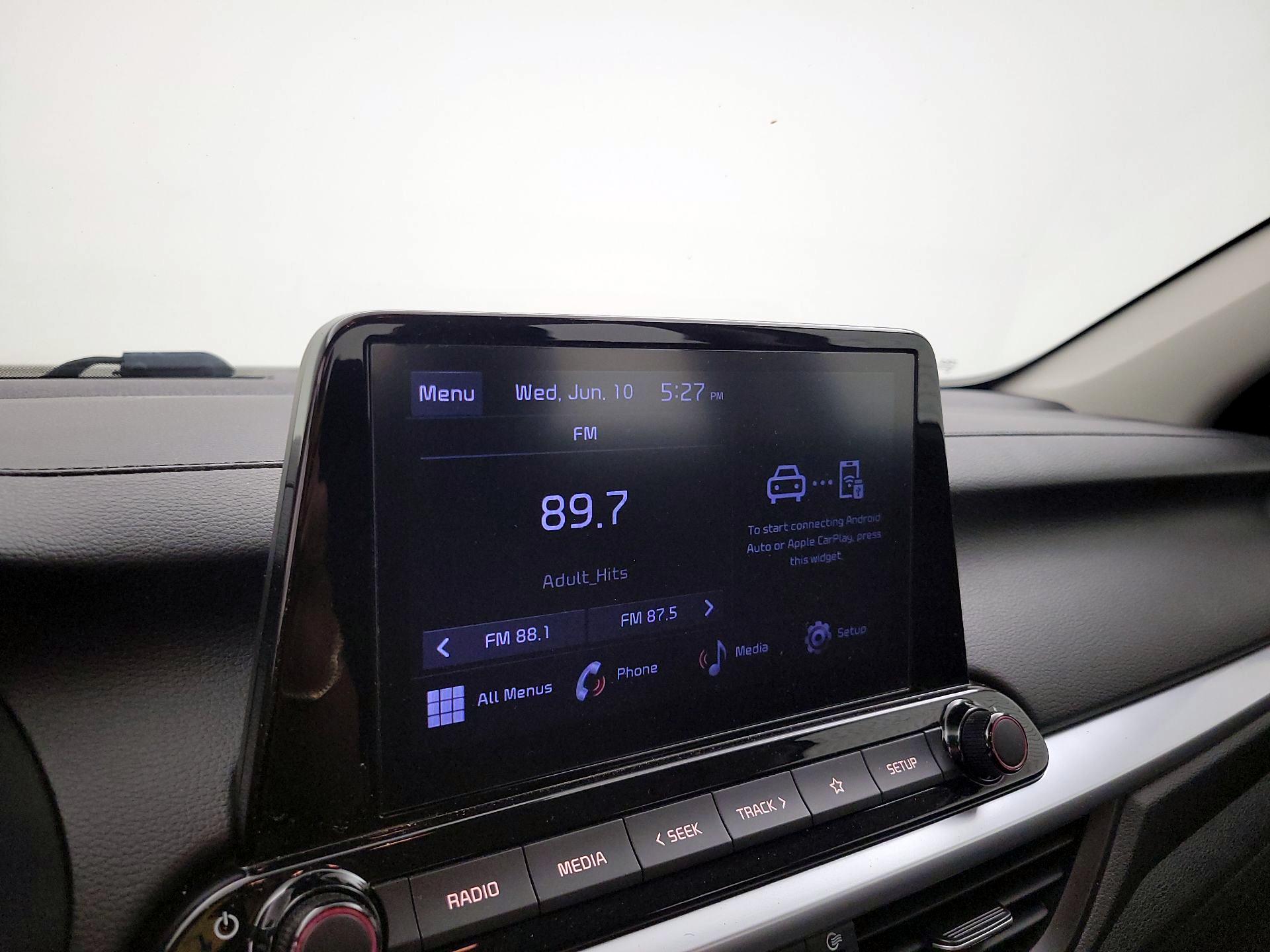 Thumbnail: 2023 Kia Forte - 15