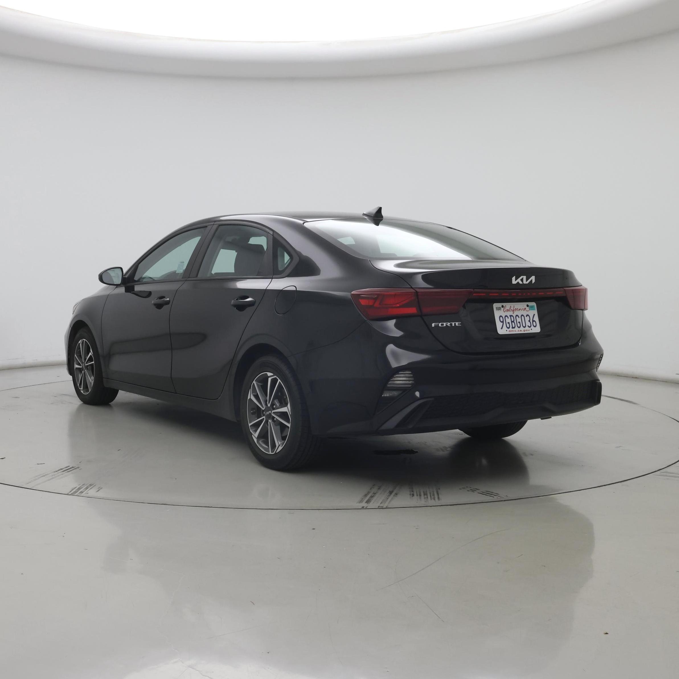 Thumbnail: 2023 Kia Forte - 2