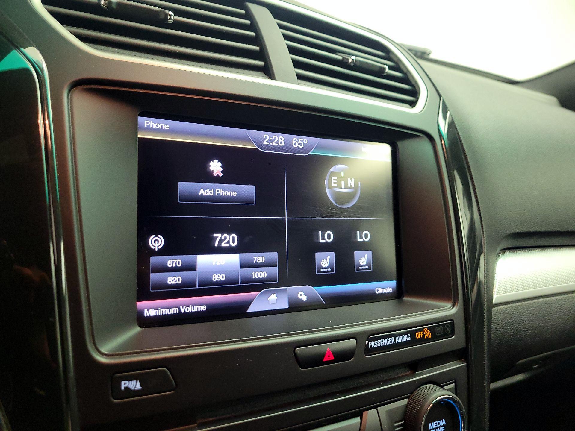 Thumbnail: 2016 Ford Explorer - 15