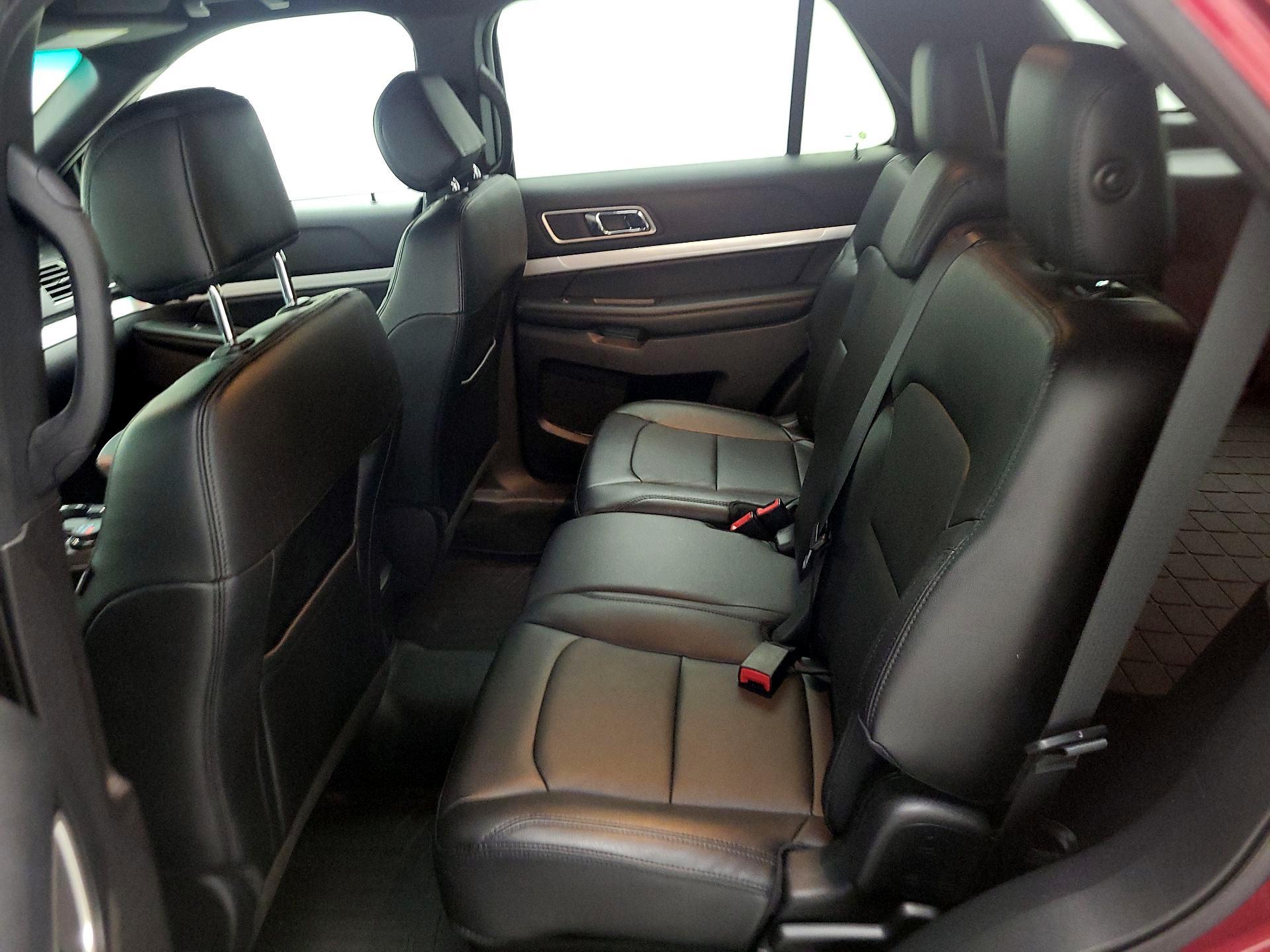 Thumbnail: 2016 Ford Explorer - 19