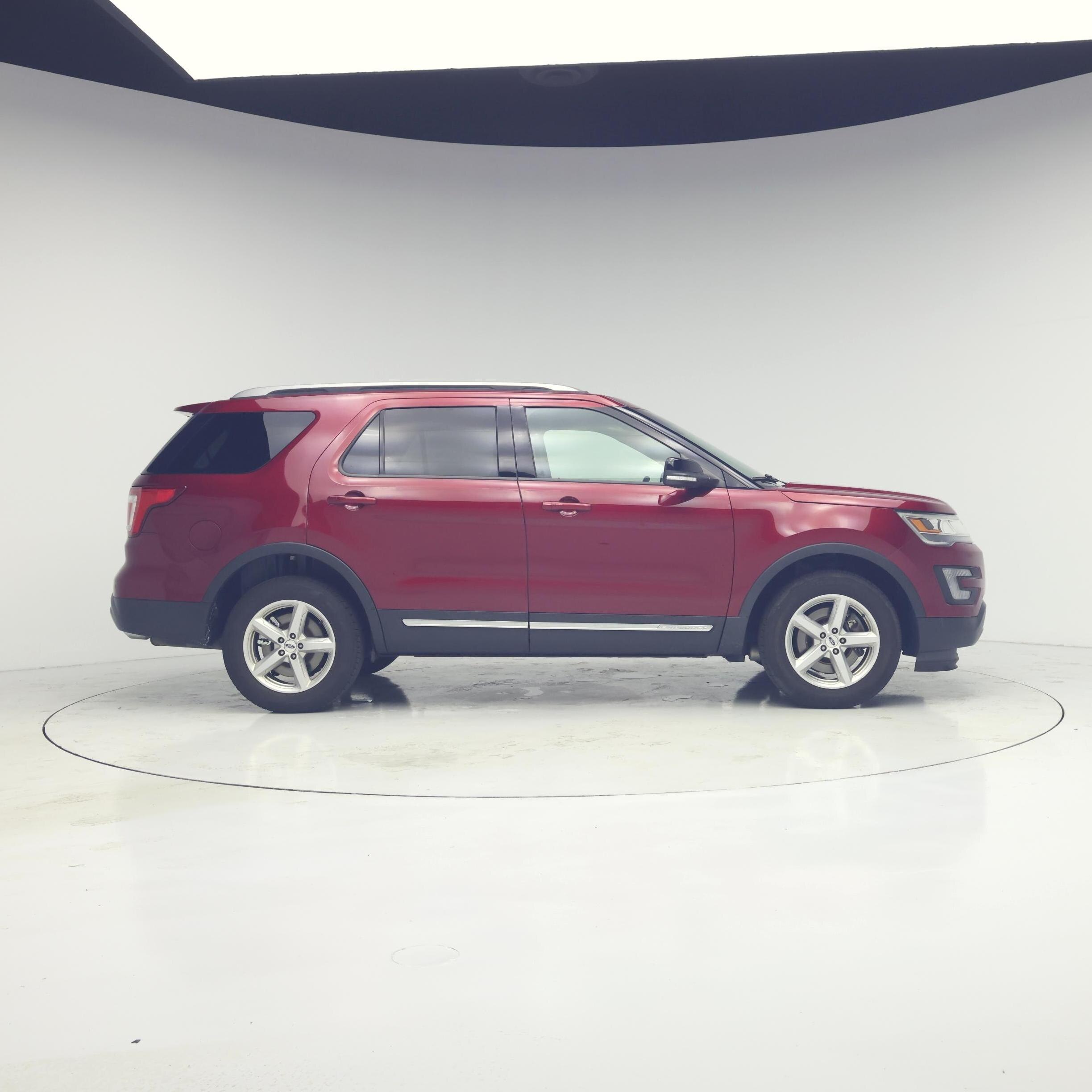 Thumbnail: 2016 Ford Explorer - 7