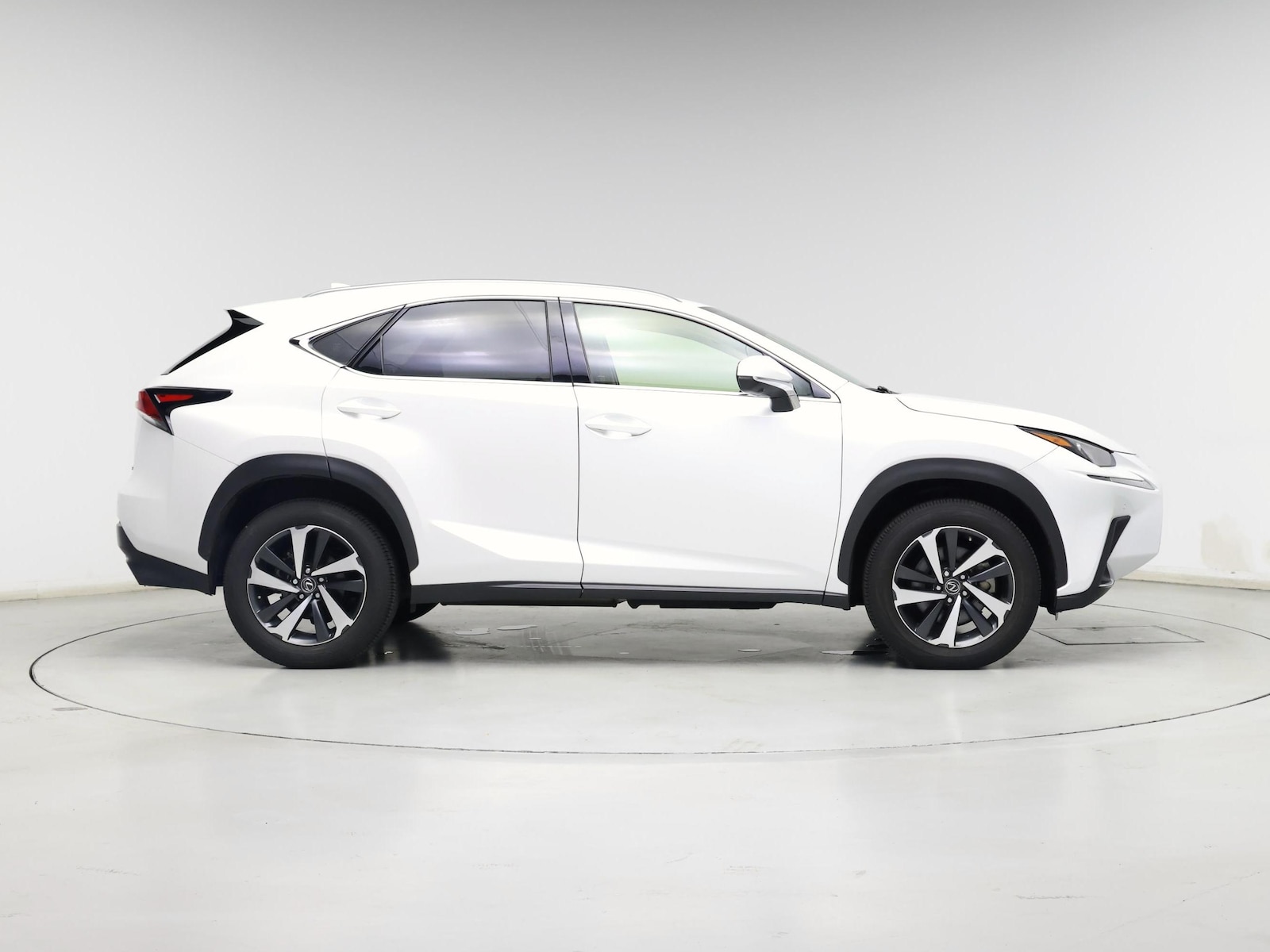2021 Lexus NX 300 - Photo 8