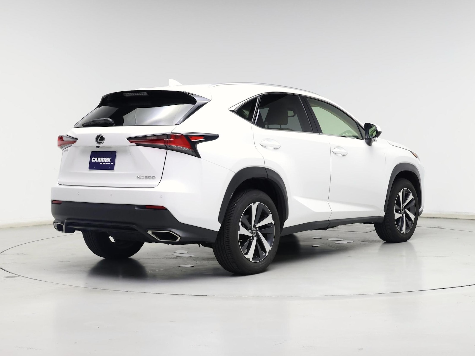 2021 Lexus NX 300 - Photo 9