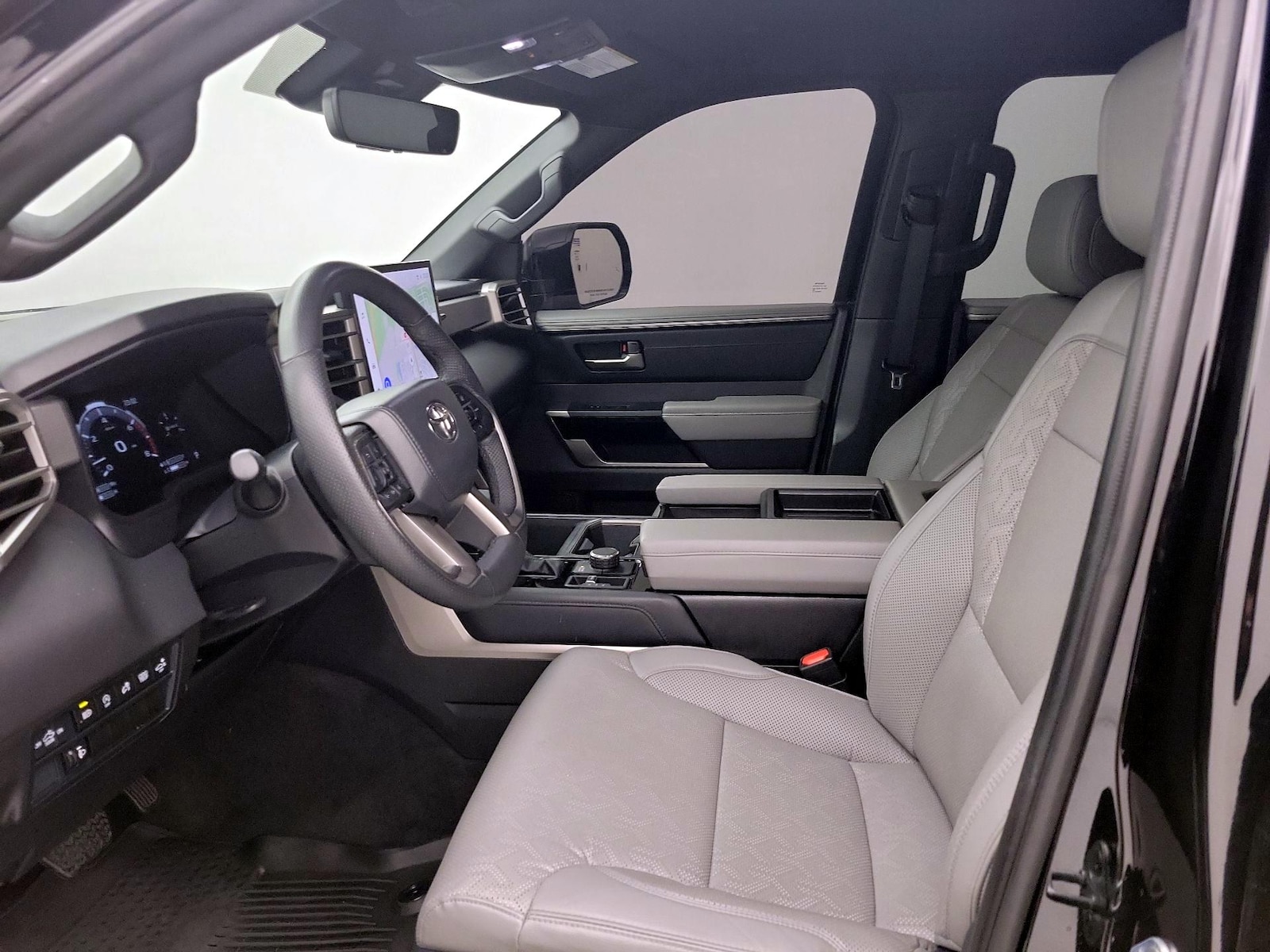 2025 Toyota Tundra Limited - Photo 12
