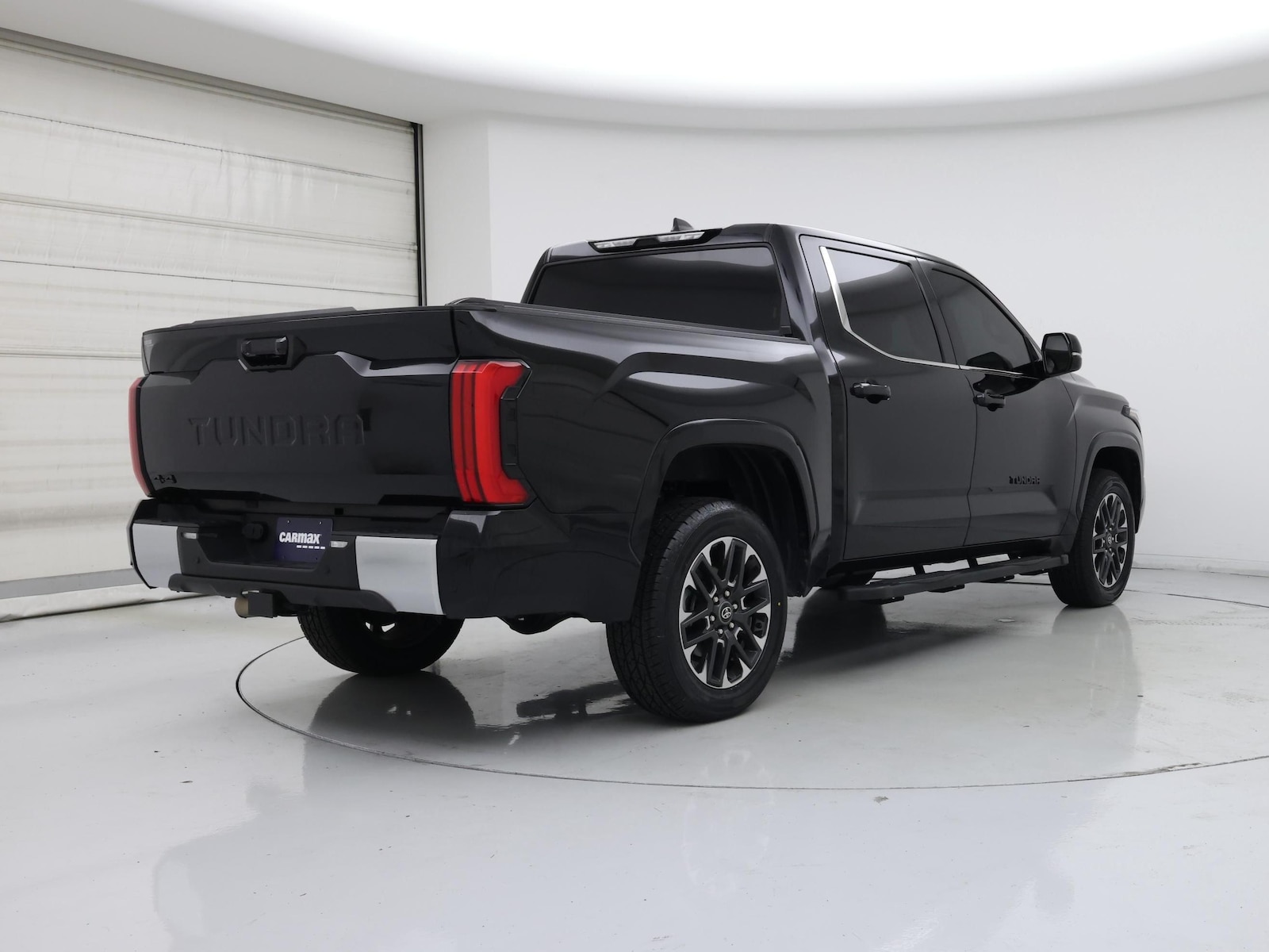 2025 Toyota Tundra Limited - Photo 9