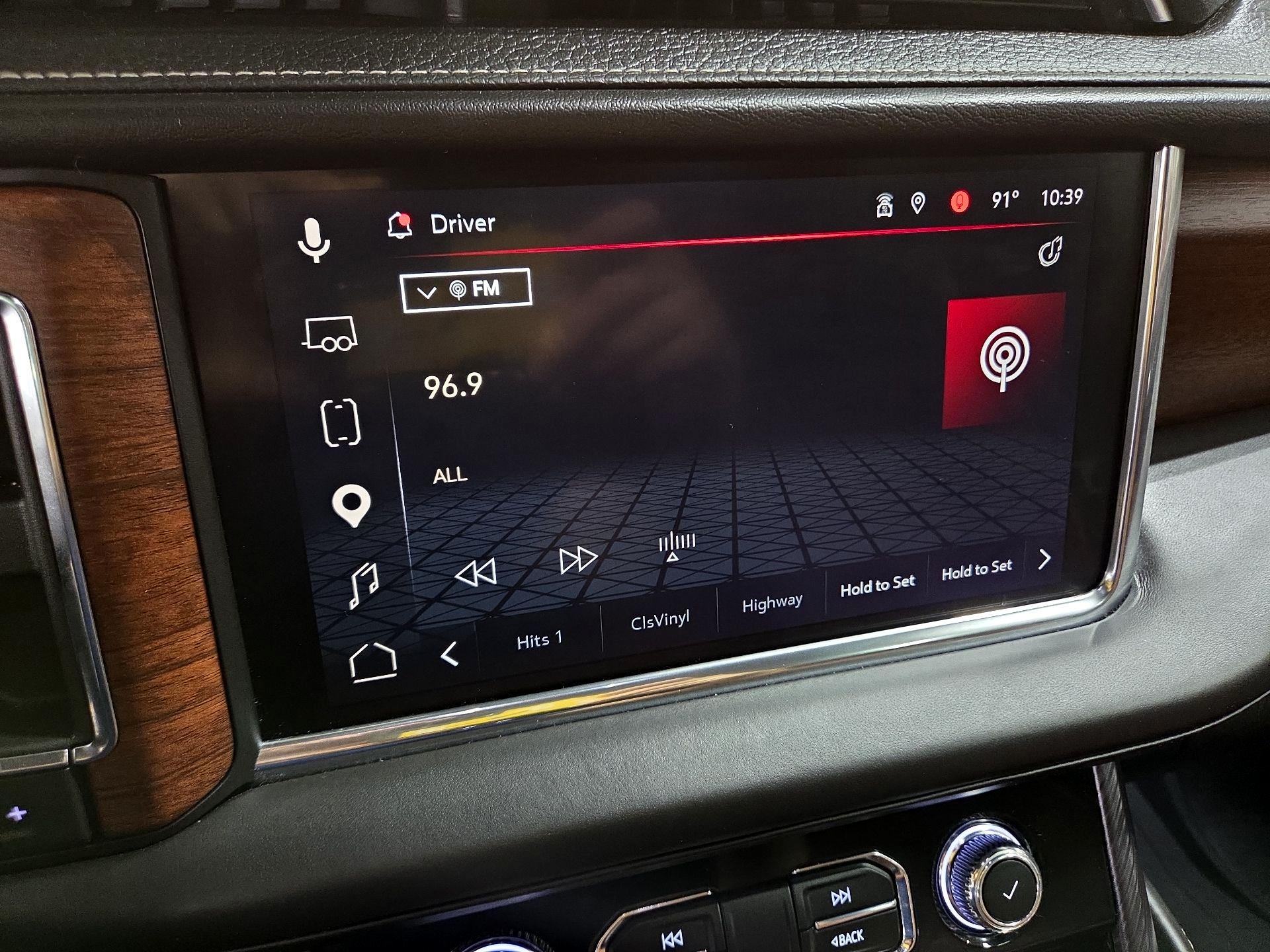 Thumbnail: 2023 GMC Yukon XL - 16